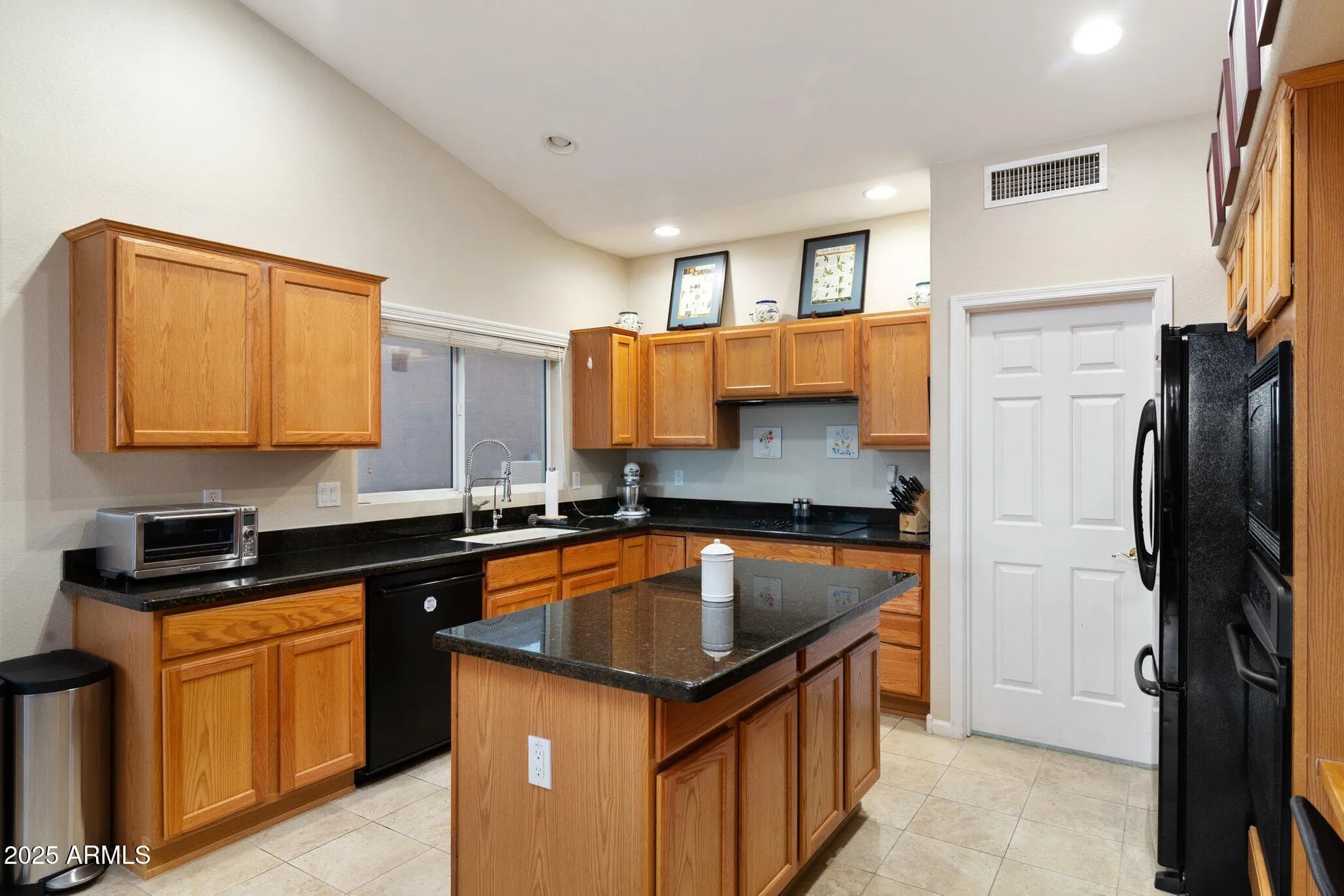 Property Slideshow image 39 of 89 | 24508 s lakeway cir, Sun Lakes, AZ, 85248