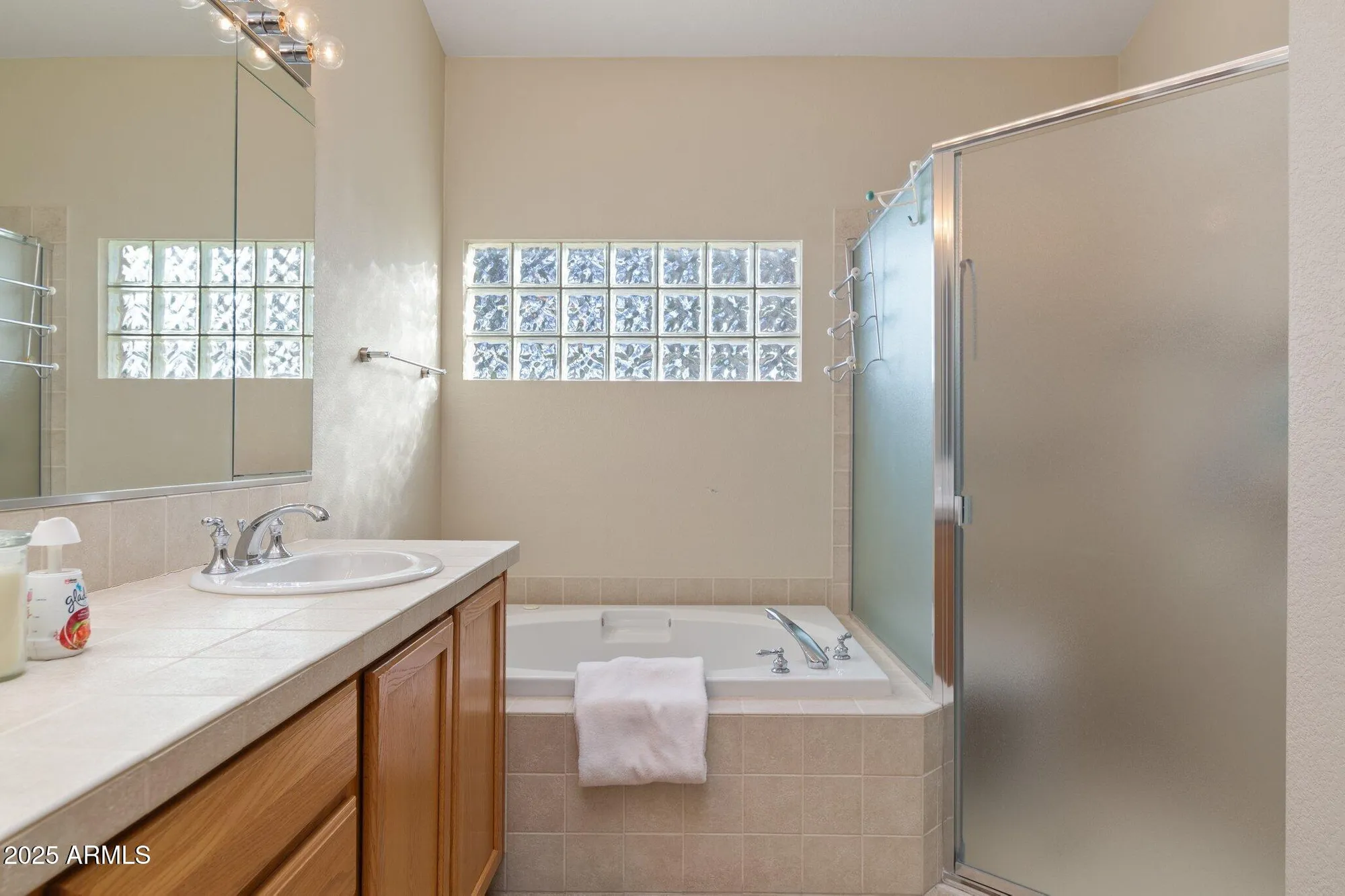 Property Slideshow image 48 of 89 | 24508 s lakeway cir, Sun Lakes, AZ, 85248
