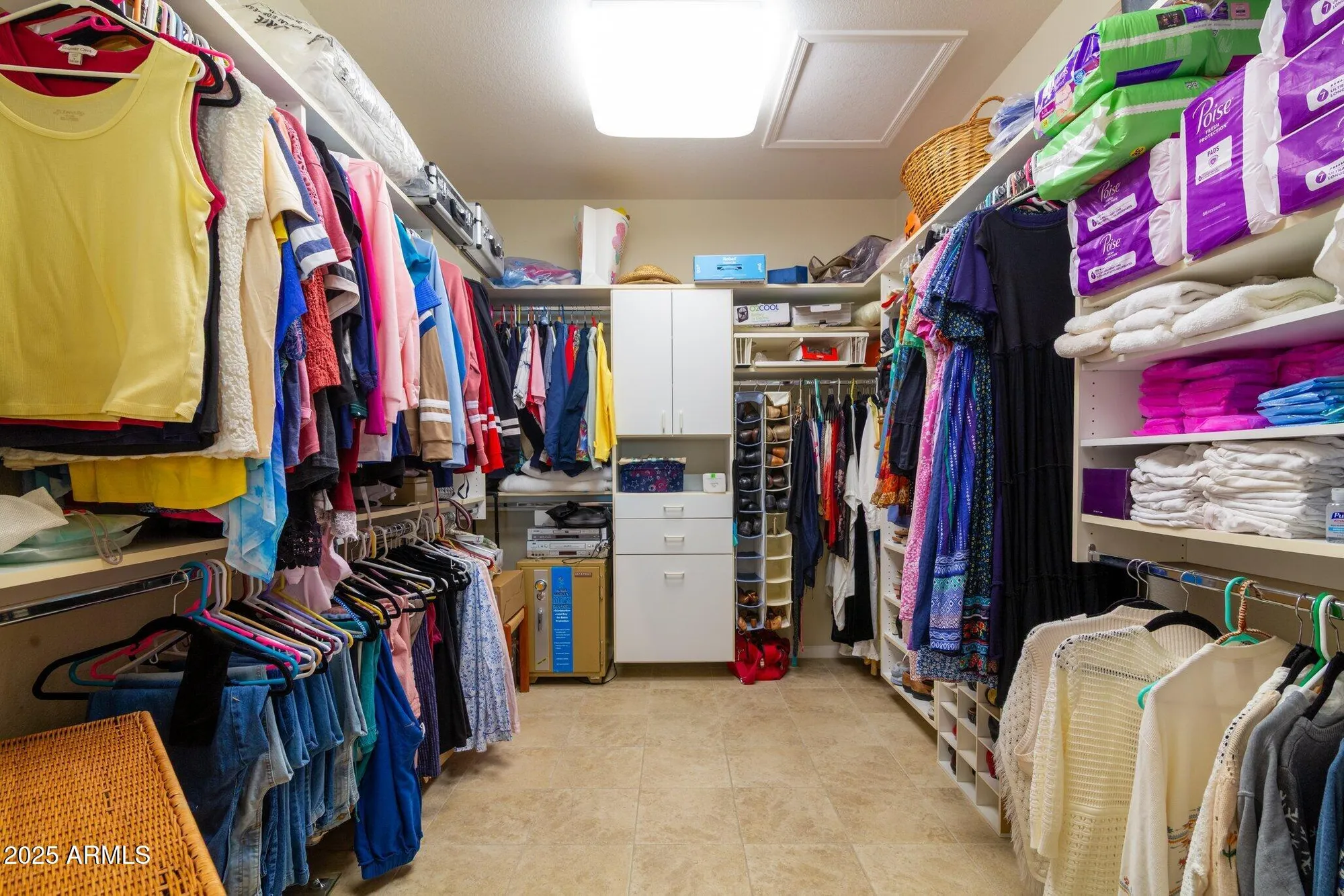 Property Slideshow image 49 of 89 | 24508 s lakeway cir, Sun Lakes, AZ, 85248