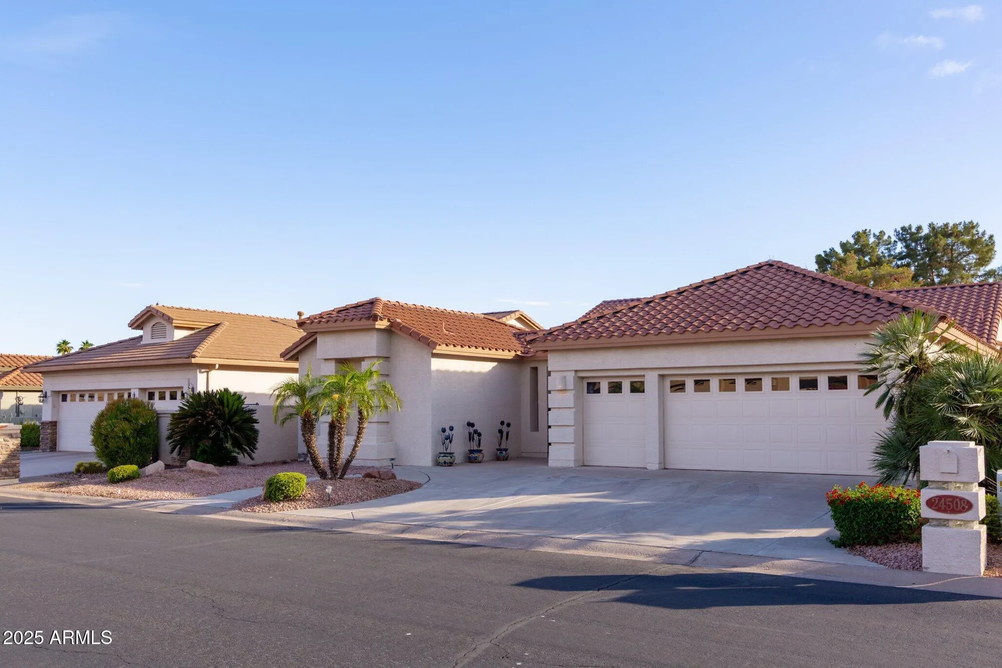 Property Slideshow image 57 of 89 | 24508 s lakeway cir, Sun Lakes, AZ, 85248