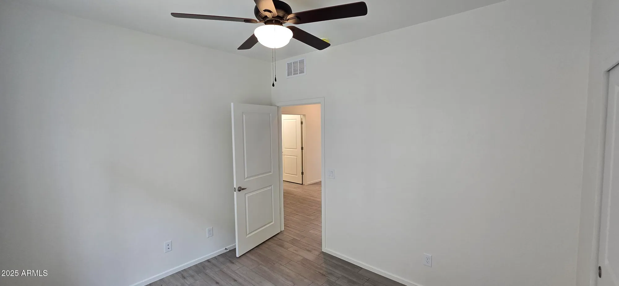 Property Slideshow image 14 of 34 | 307 s meadowood ln, Sierra Vista, AZ, 85635