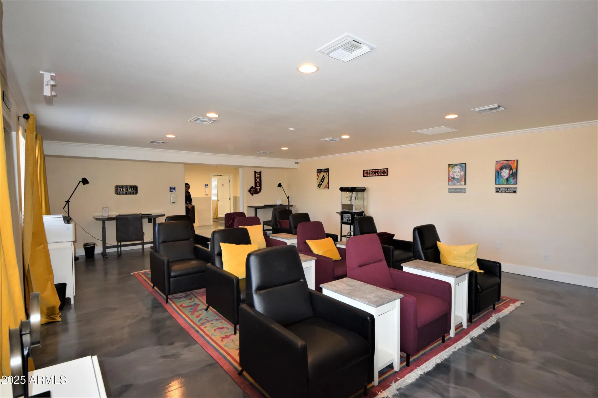 Property Slideshow image 23 of 28 | 760 s chase st, Sierra Vista, AZ, 85635