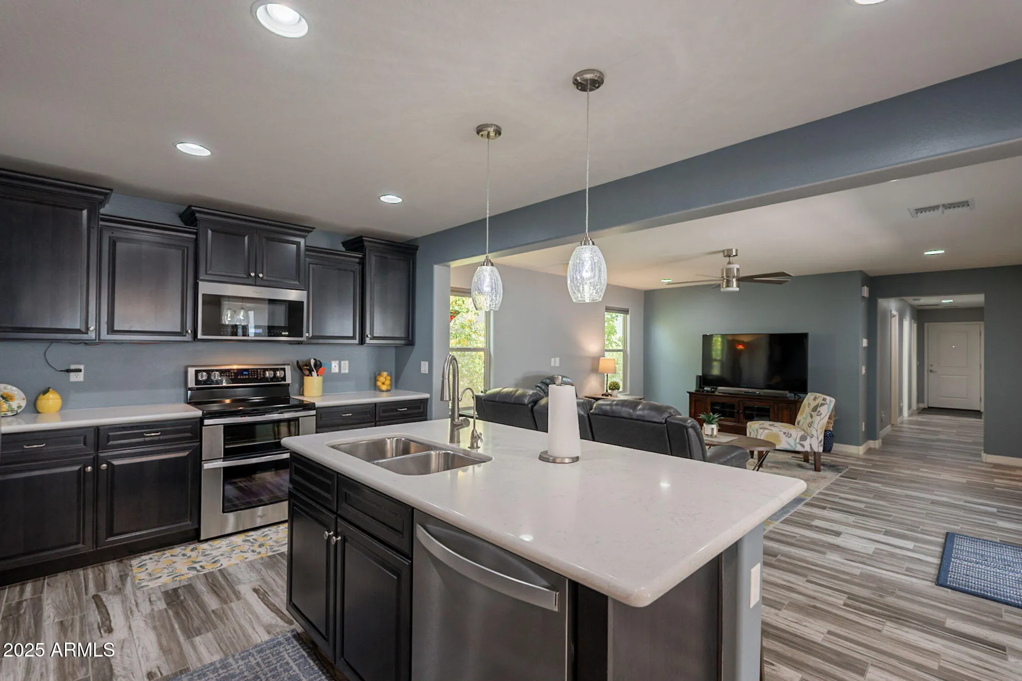 Property Slideshow image 9 of 48 | 1755 e mesquite ave, Apache Junction, AZ, 85119