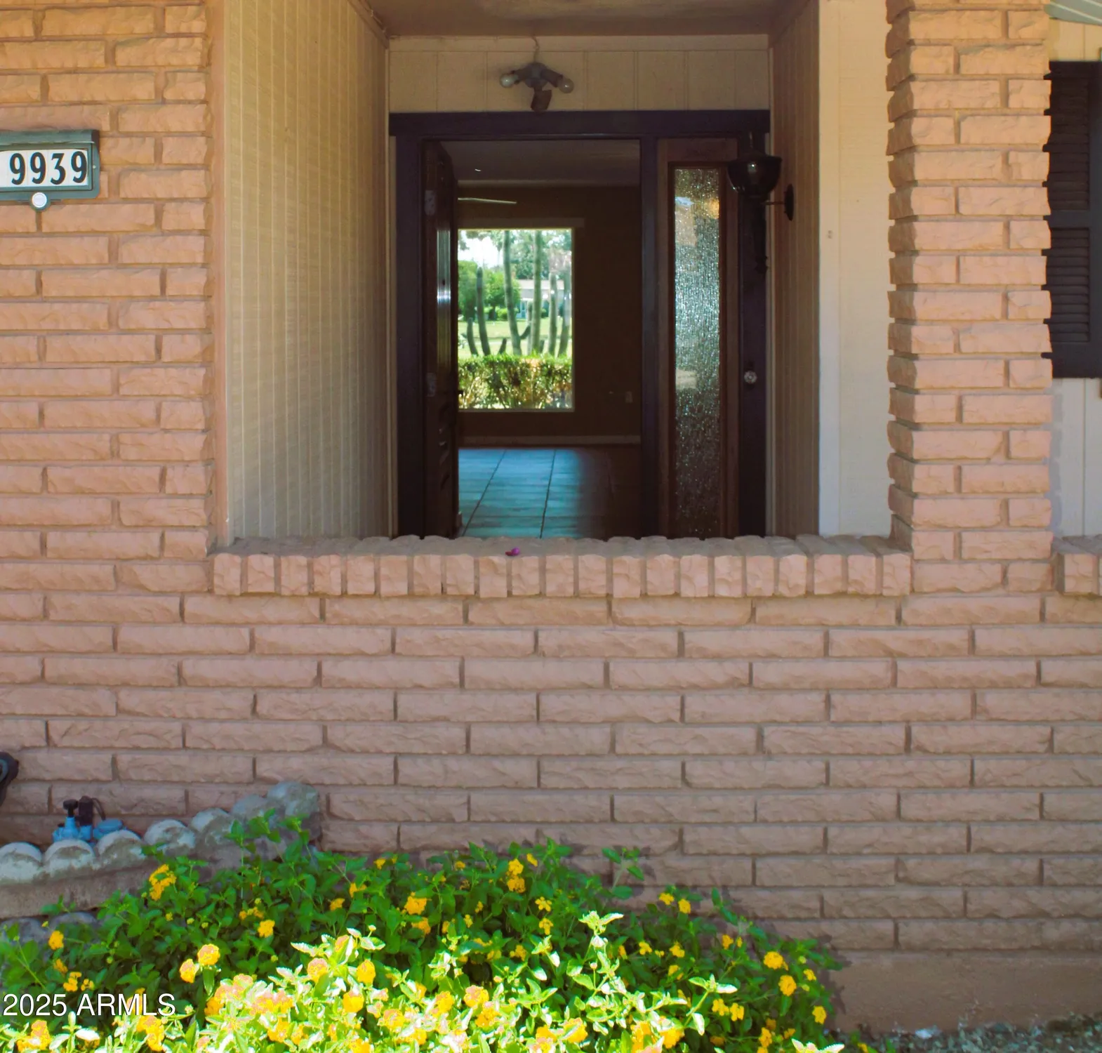 Property Slideshow image 4 of 53 | 9939 w ironwood dr, Sun City, AZ, 85351