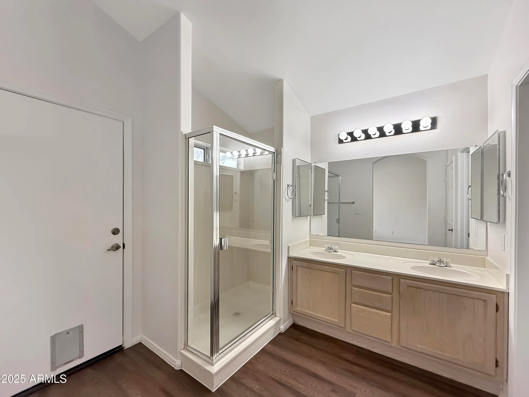 Property Slideshow image 10 of 17 | 14235 w shawnee trl, Surprise, AZ, 85374