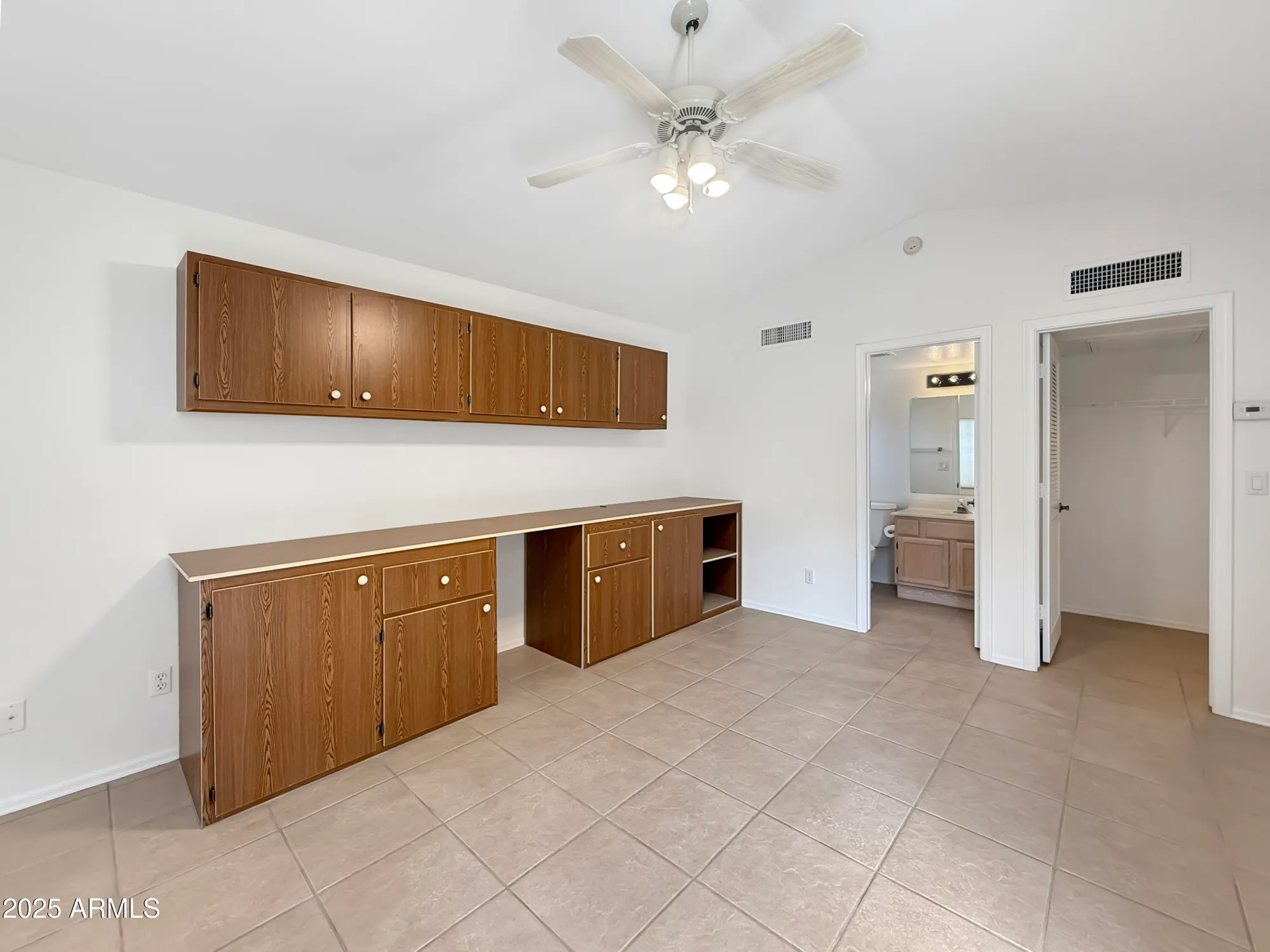 Property Slideshow image 14 of 17 | 14235 w shawnee trl, Surprise, AZ, 85374