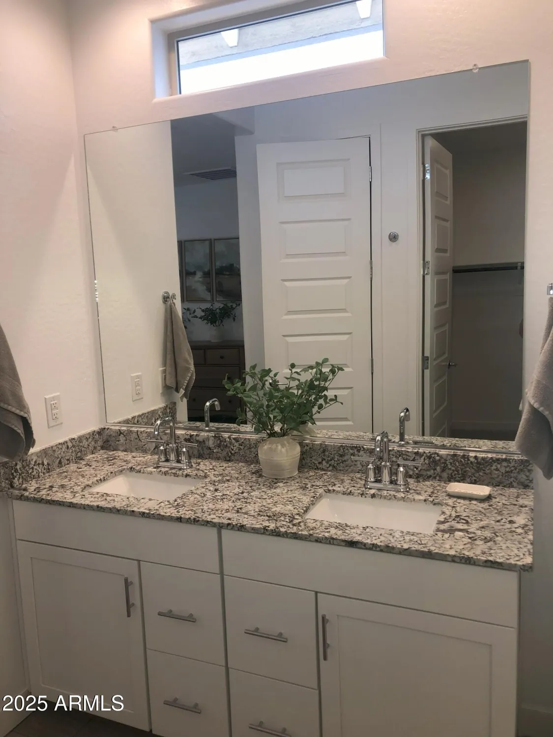 Property Slideshow image 13 of 36 | 25109 n 173rd dr, Surprise, AZ, 85387