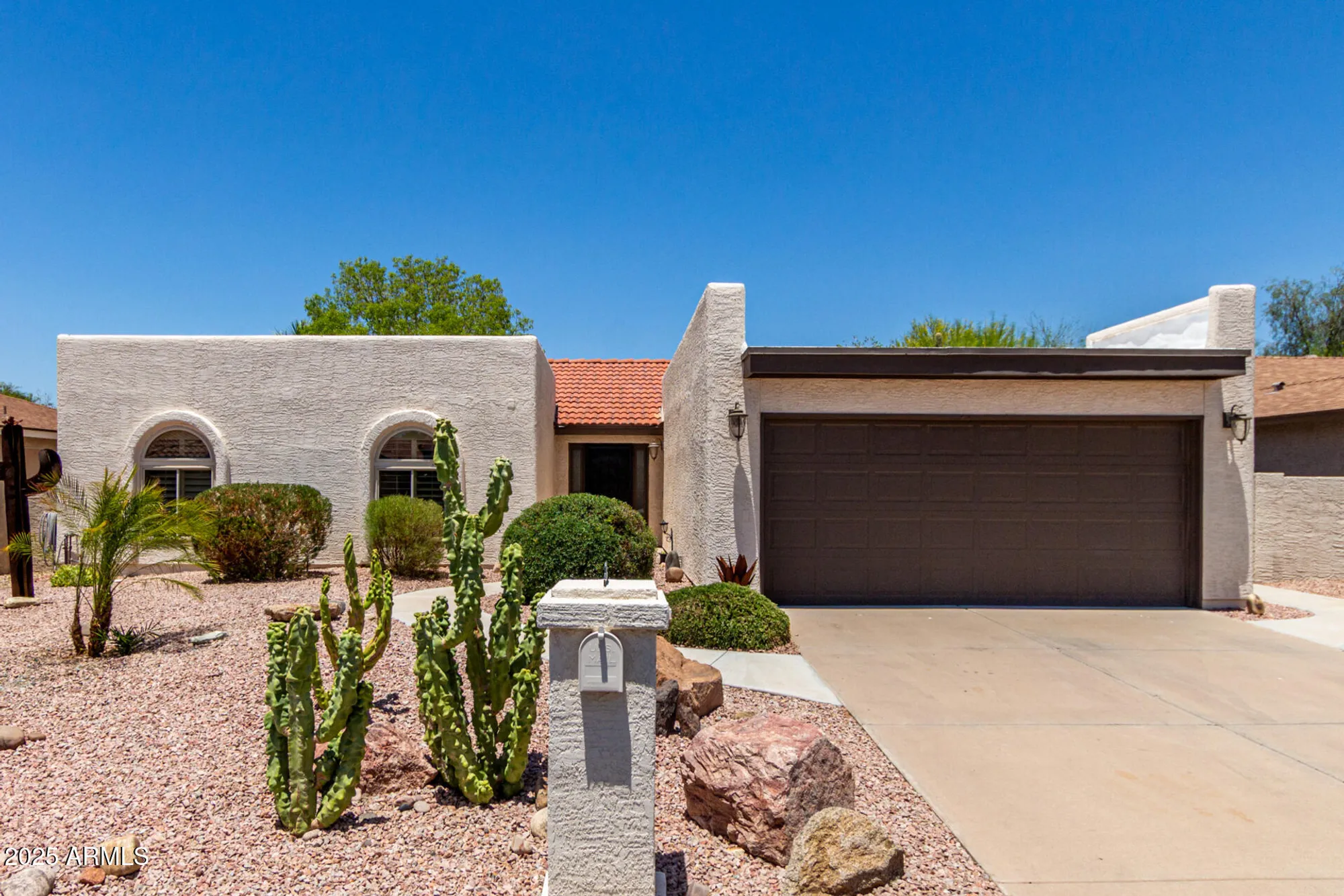 Property Slideshow image 2 of 30 | 10414 e flintlock dr, Sun Lakes, AZ, 85248