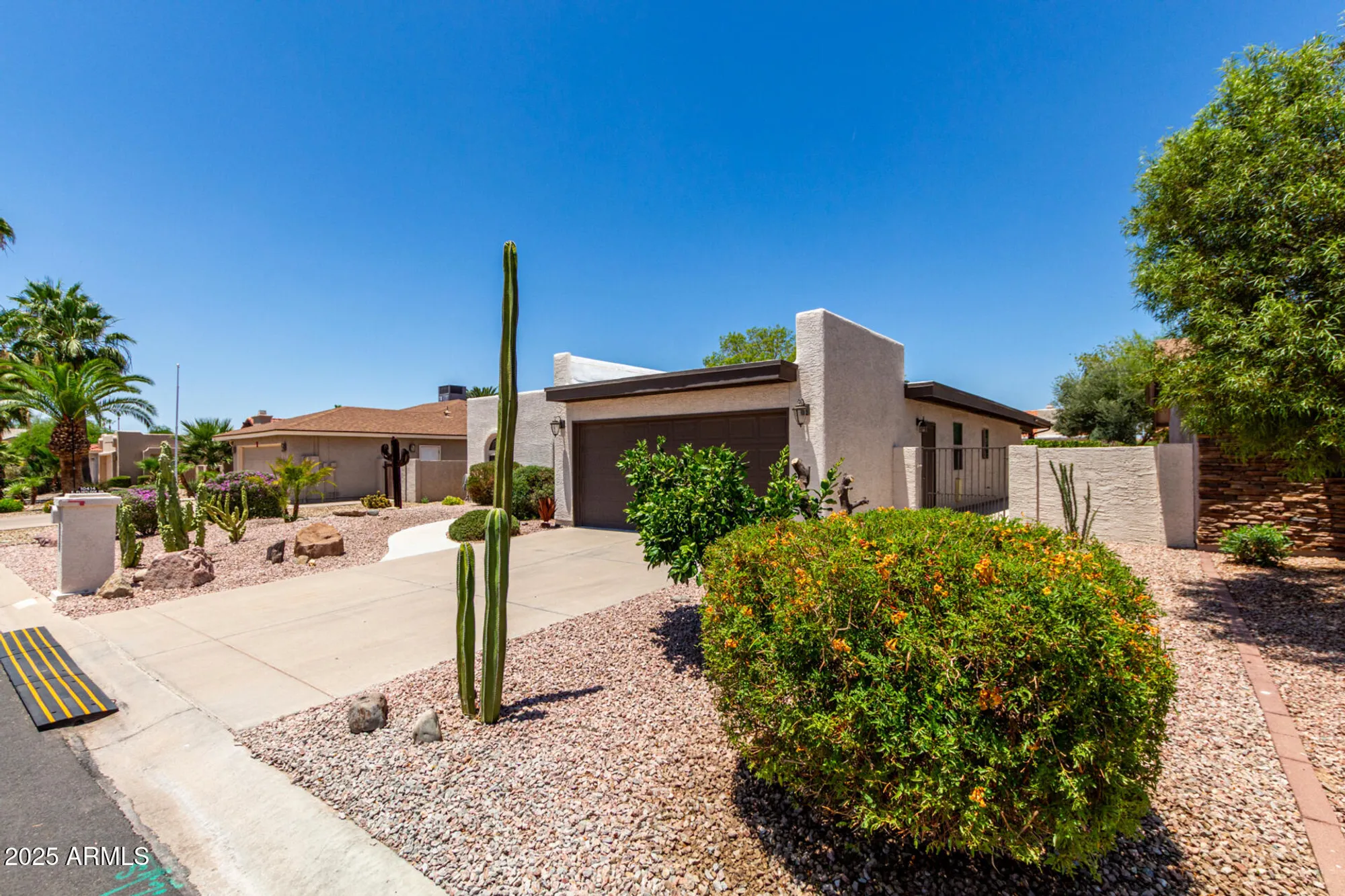 Property Slideshow image 6 of 30 | 10414 e flintlock dr, Sun Lakes, AZ, 85248