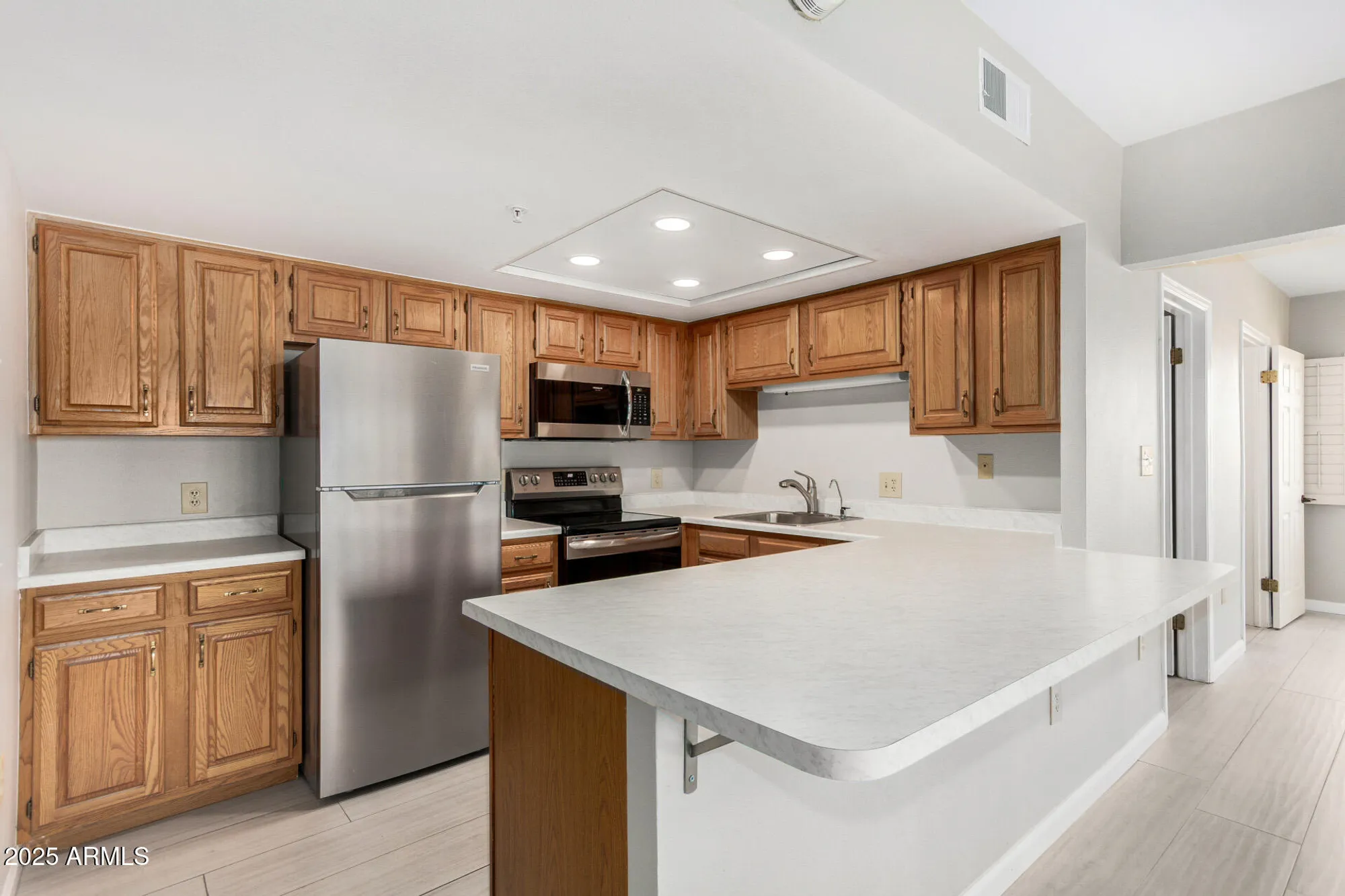 Property Slideshow image 3 of 24 | 10330 w thunderbird blvd b112, Sun City, AZ, 85351