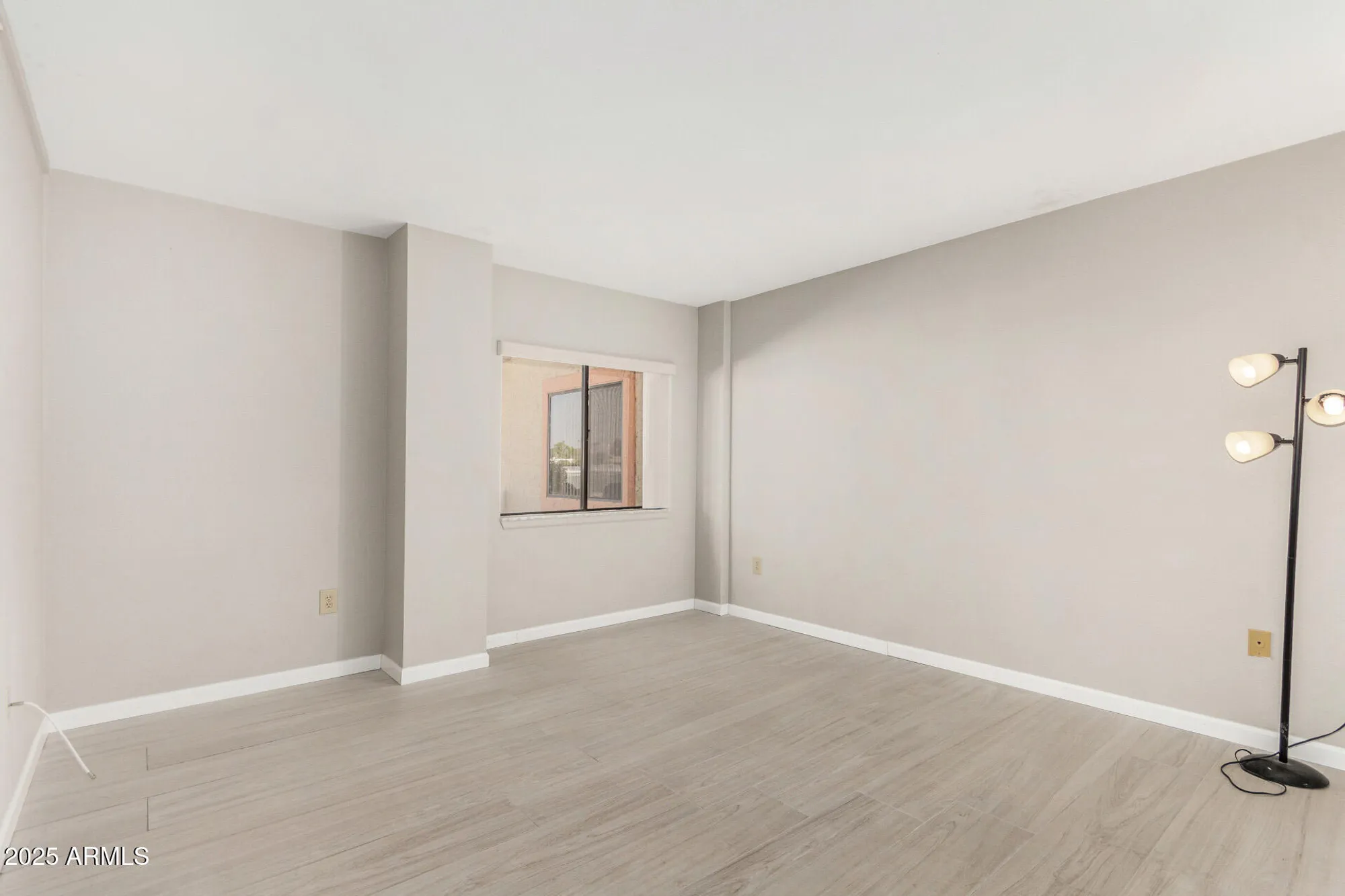 Property Slideshow image 16 of 24 | 10330 w thunderbird blvd b112, Sun City, AZ, 85351