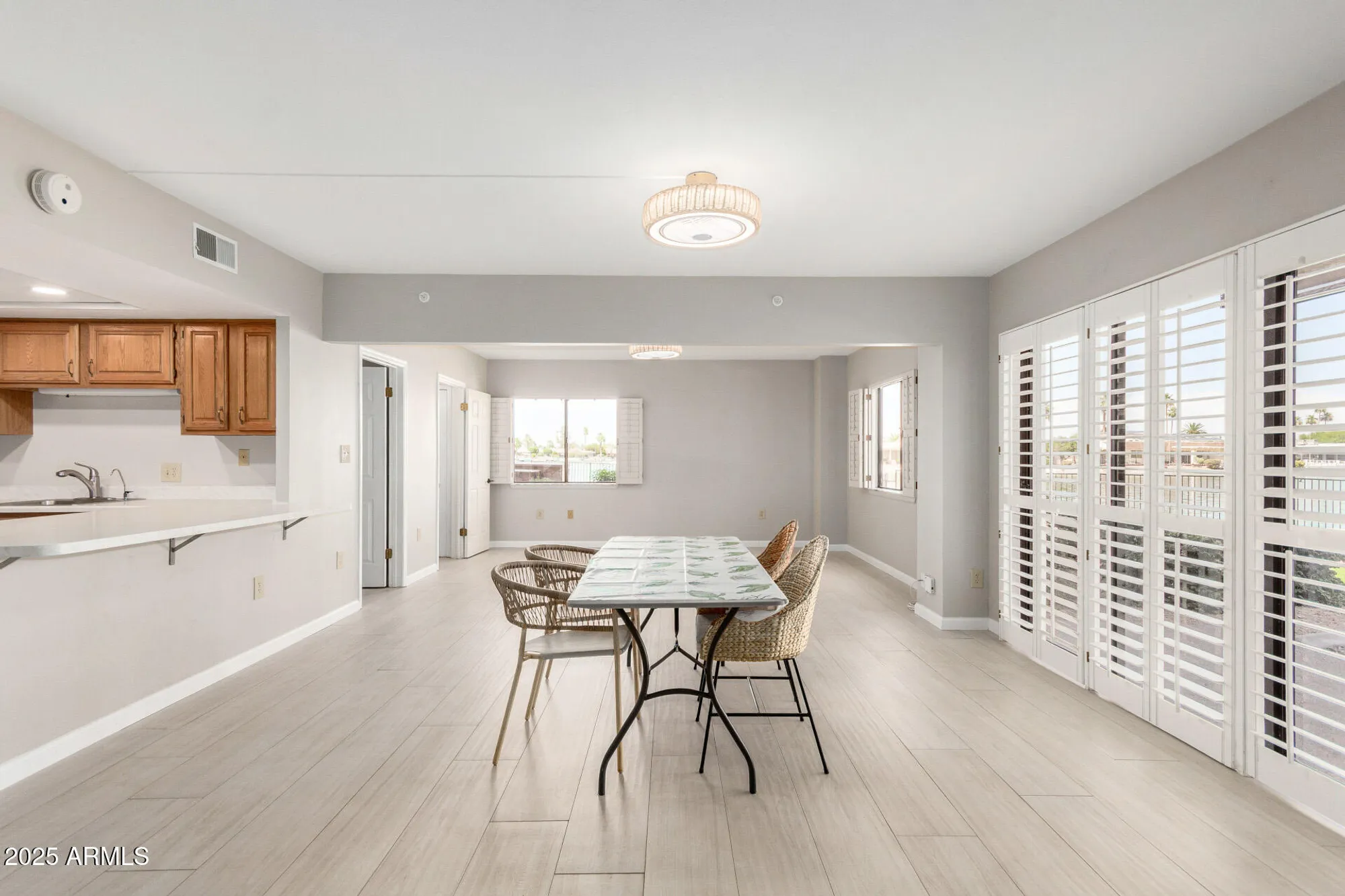 Property Slideshow image 4 of 24 | 10330 w thunderbird blvd b112, Sun City, AZ, 85351