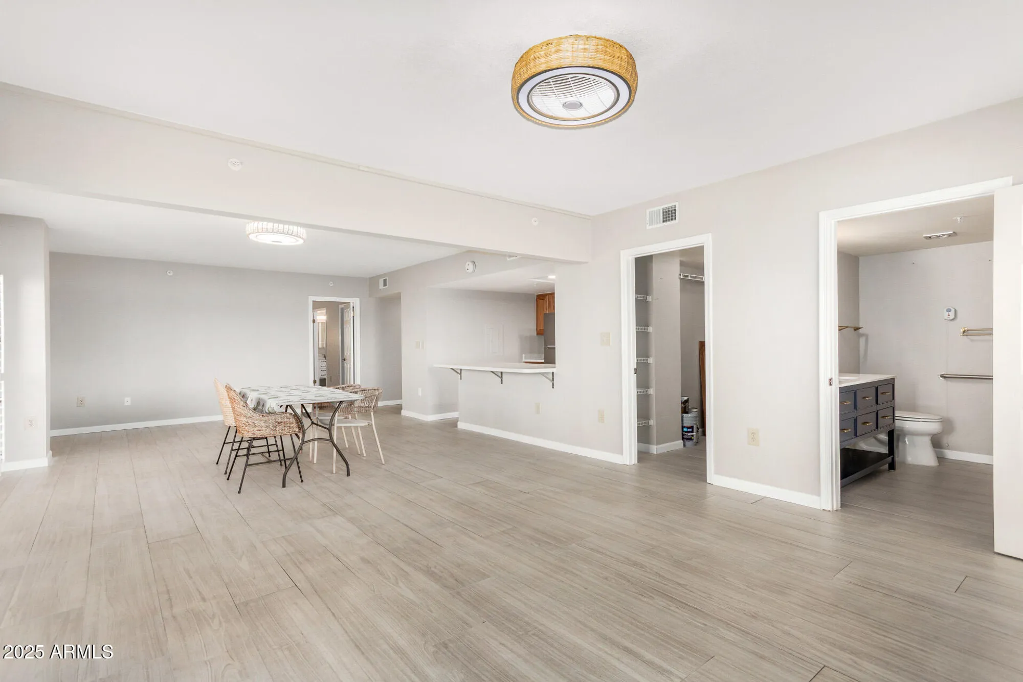 Property Slideshow image 9 of 24 | 10330 w thunderbird blvd b112, Sun City, AZ, 85351