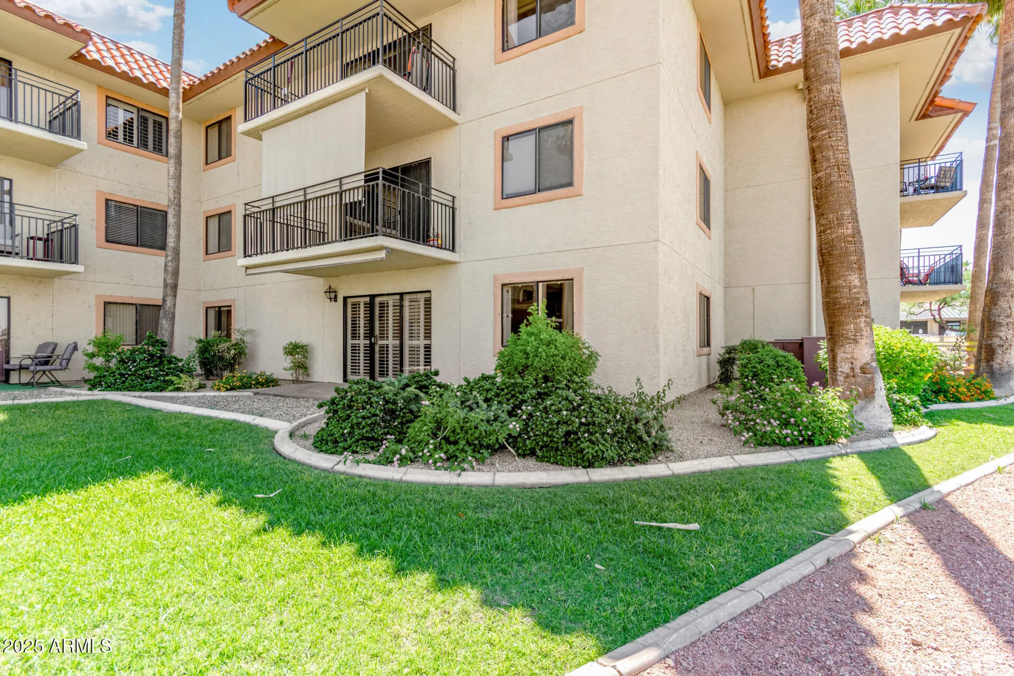 Property Slideshow image 22 of 24 | 10330 w thunderbird blvd b112, Sun City, AZ, 85351