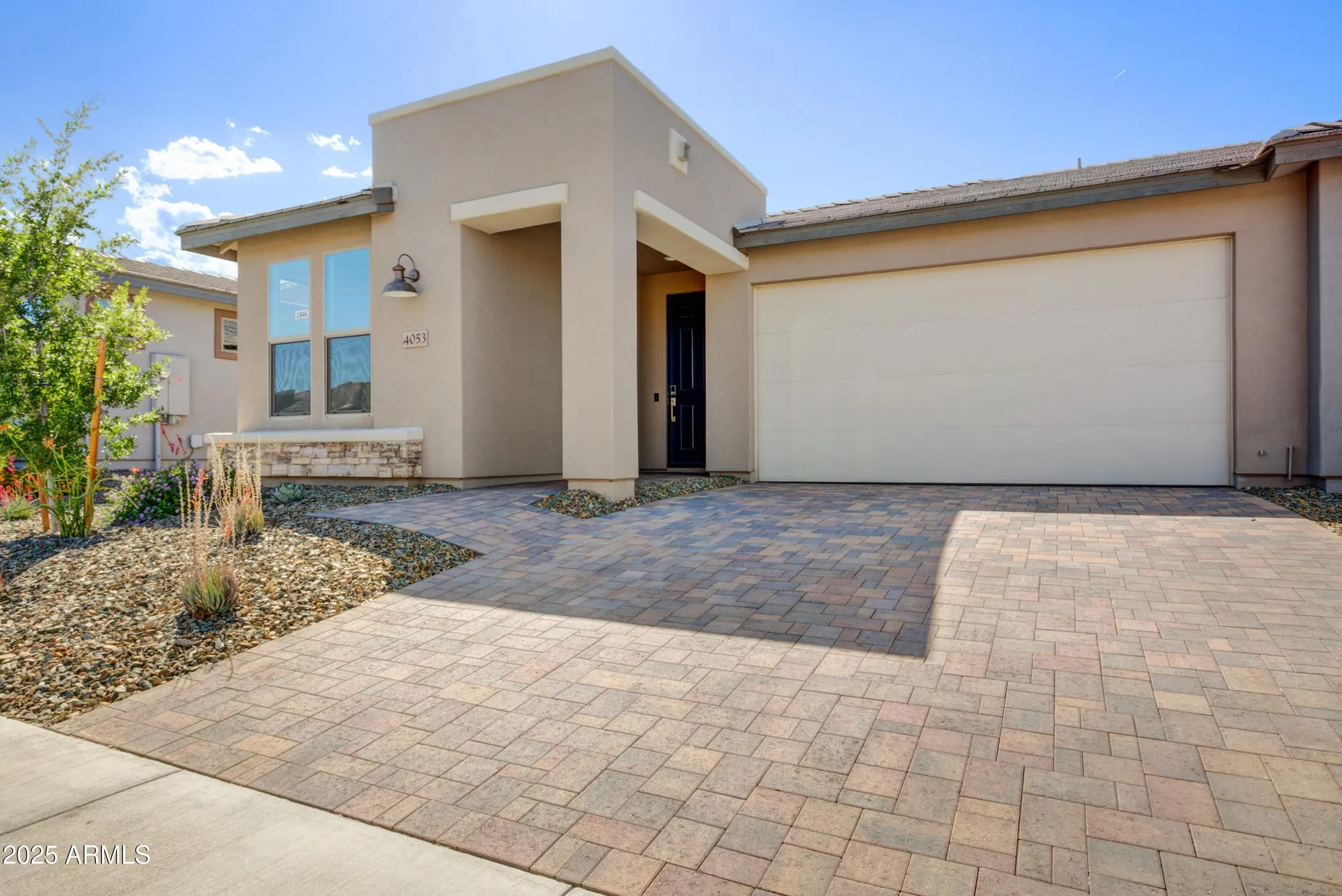 Property Slideshow image 2 of 27 | 4053 desert moon dr, Wickenburg, AZ, 85390