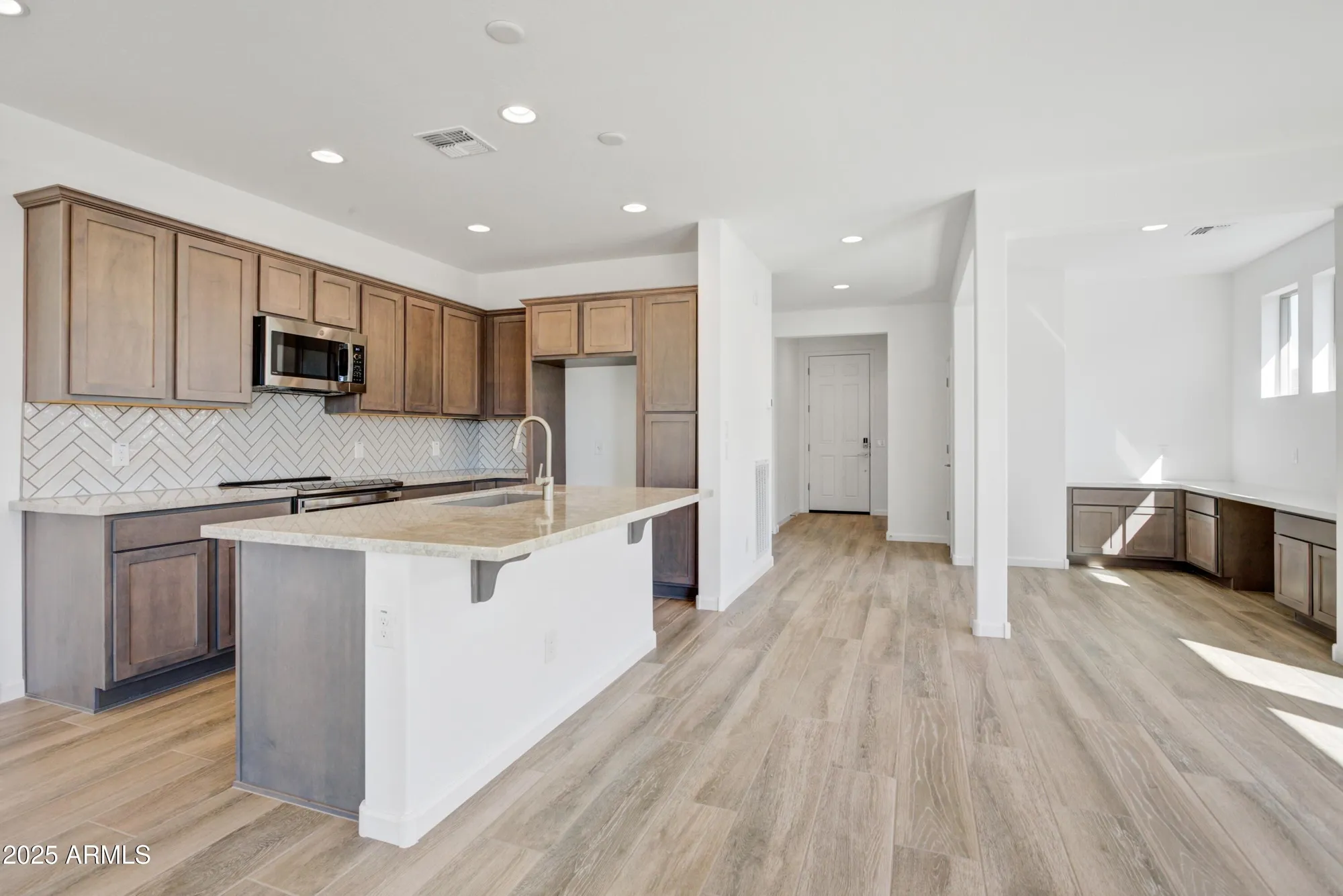 Property Slideshow image 9 of 27 | 4053 desert moon dr, Wickenburg, AZ, 85390