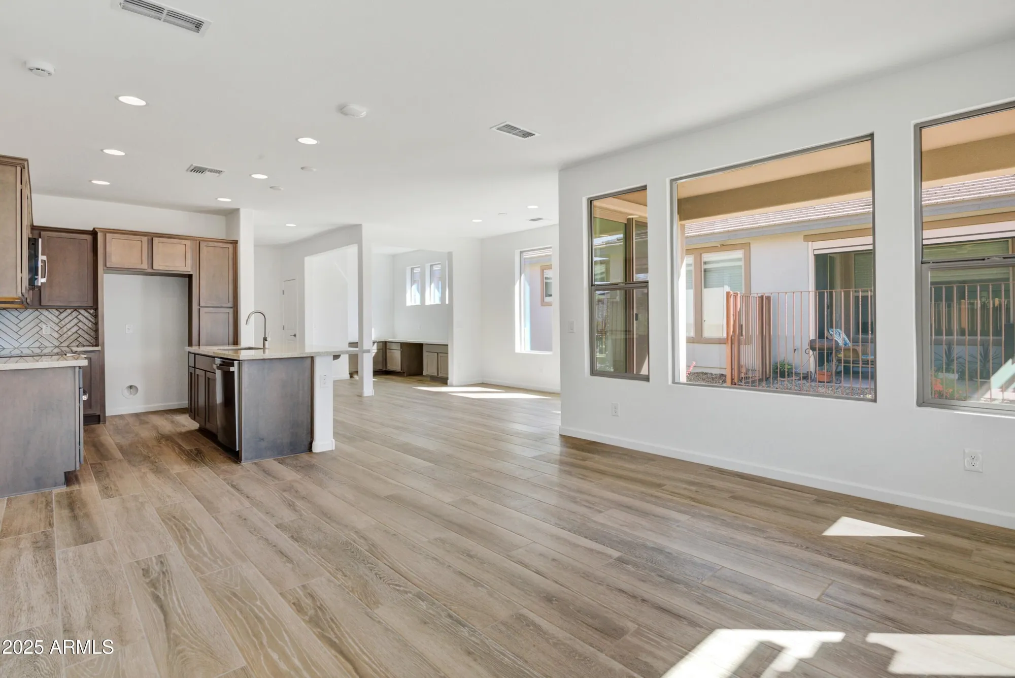 Property Slideshow image 12 of 27 | 4053 desert moon dr, Wickenburg, AZ, 85390