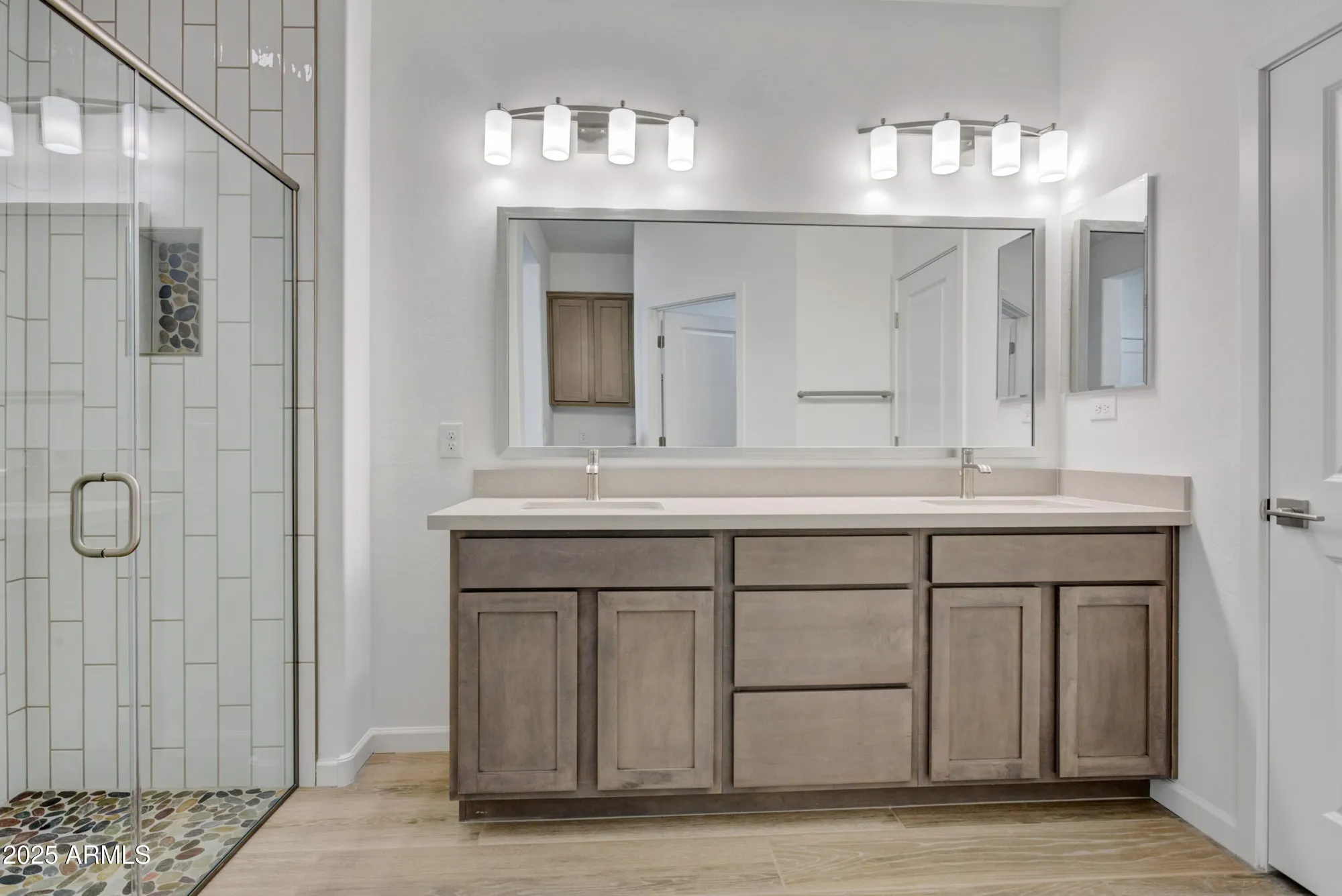 Property Slideshow image 18 of 27 | 4053 desert moon dr, Wickenburg, AZ, 85390