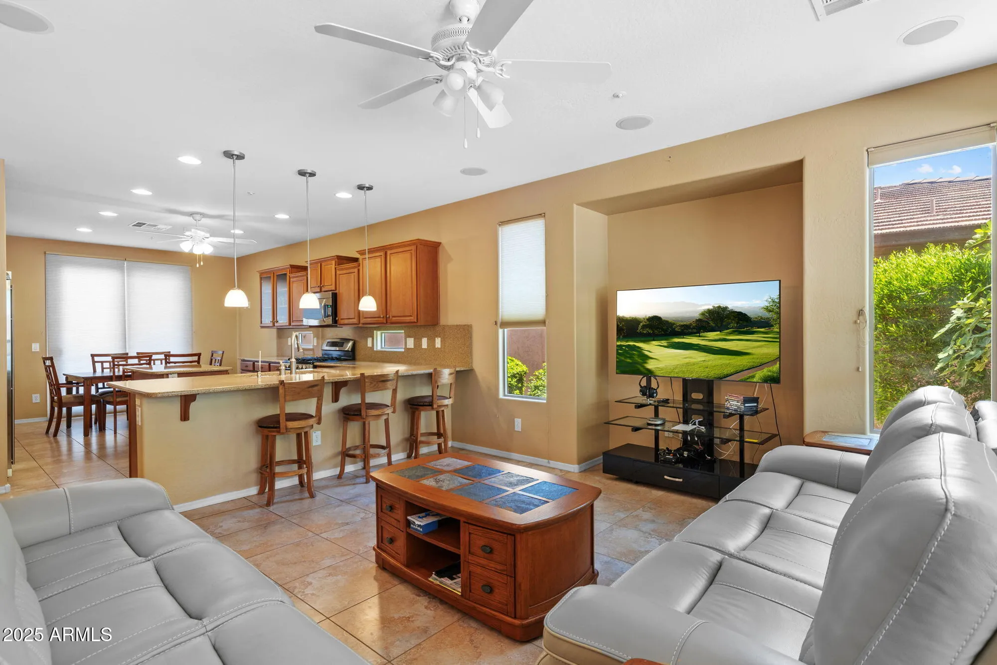 Property Slideshow image 9 of 32 | 12945 w yellow bird ln, Peoria, AZ, 85383