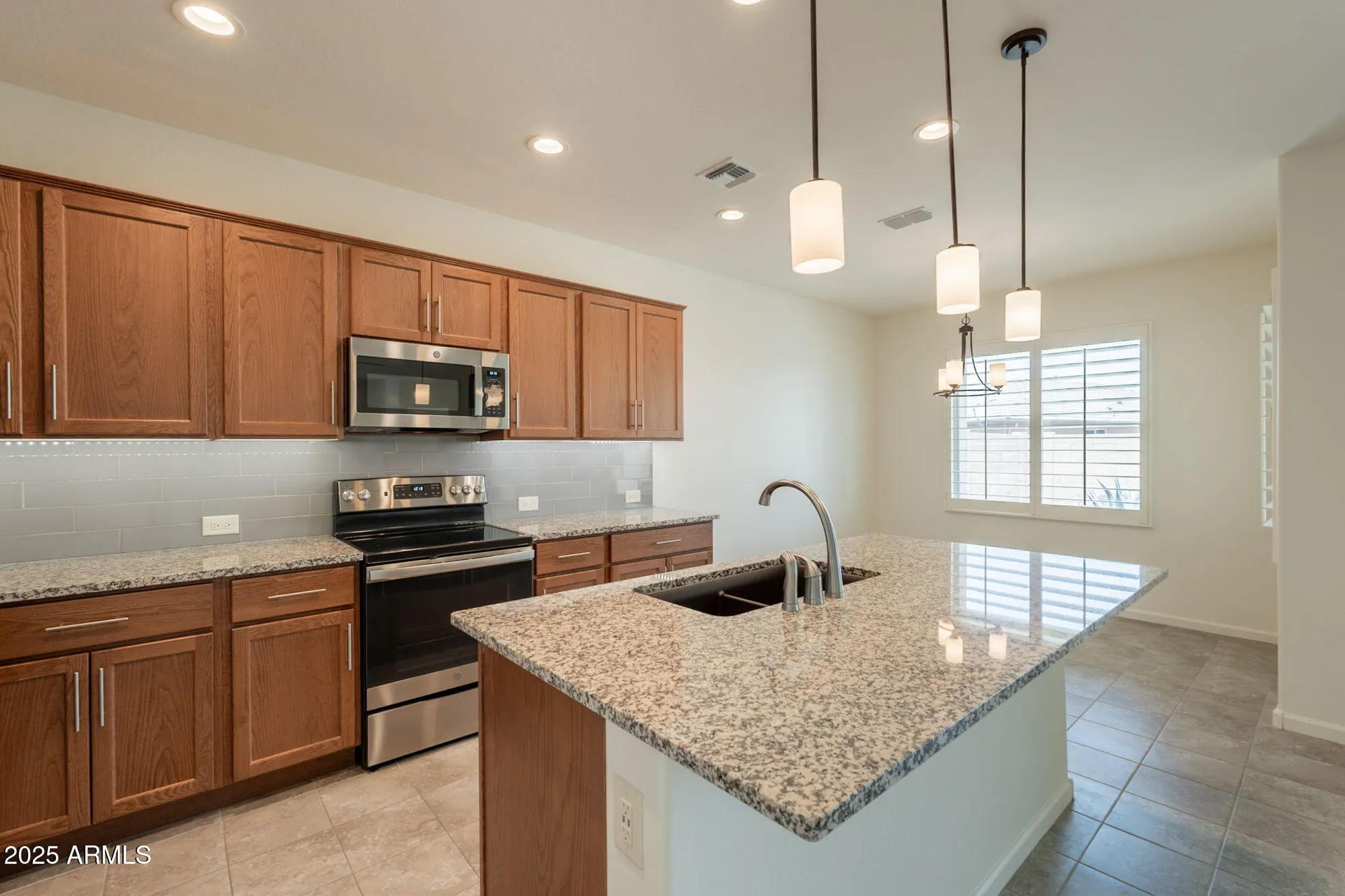 Property Slideshow image 9 of 50 | 4104 w spotted pony way, Eloy, AZ, 85131