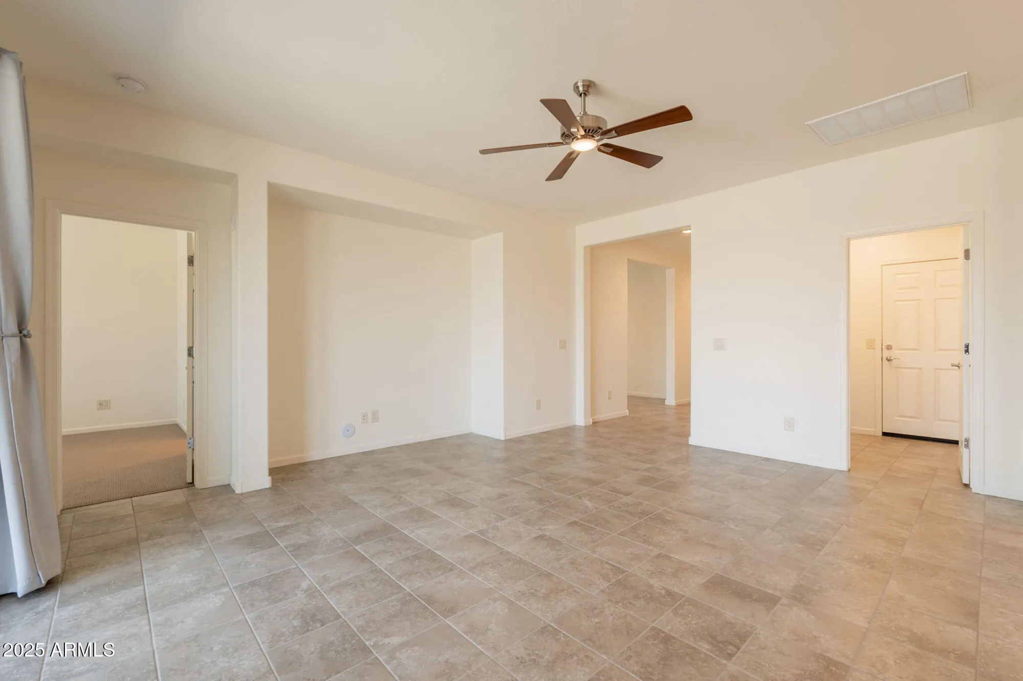 Property Slideshow image 5 of 50 | 4104 w spotted pony way, Eloy, AZ, 85131