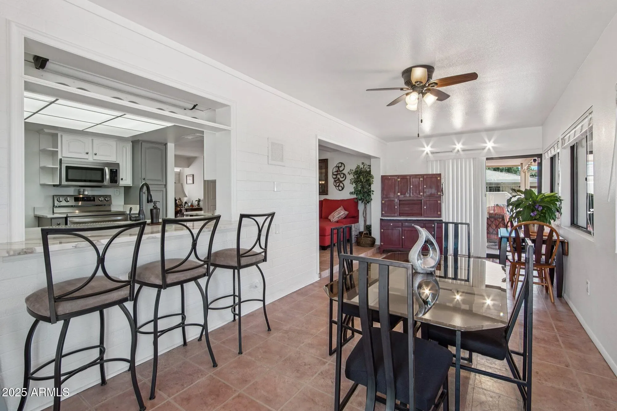 Property Slideshow image 16 of 37 | 10358 w cameo dr, Sun City, AZ, 85351