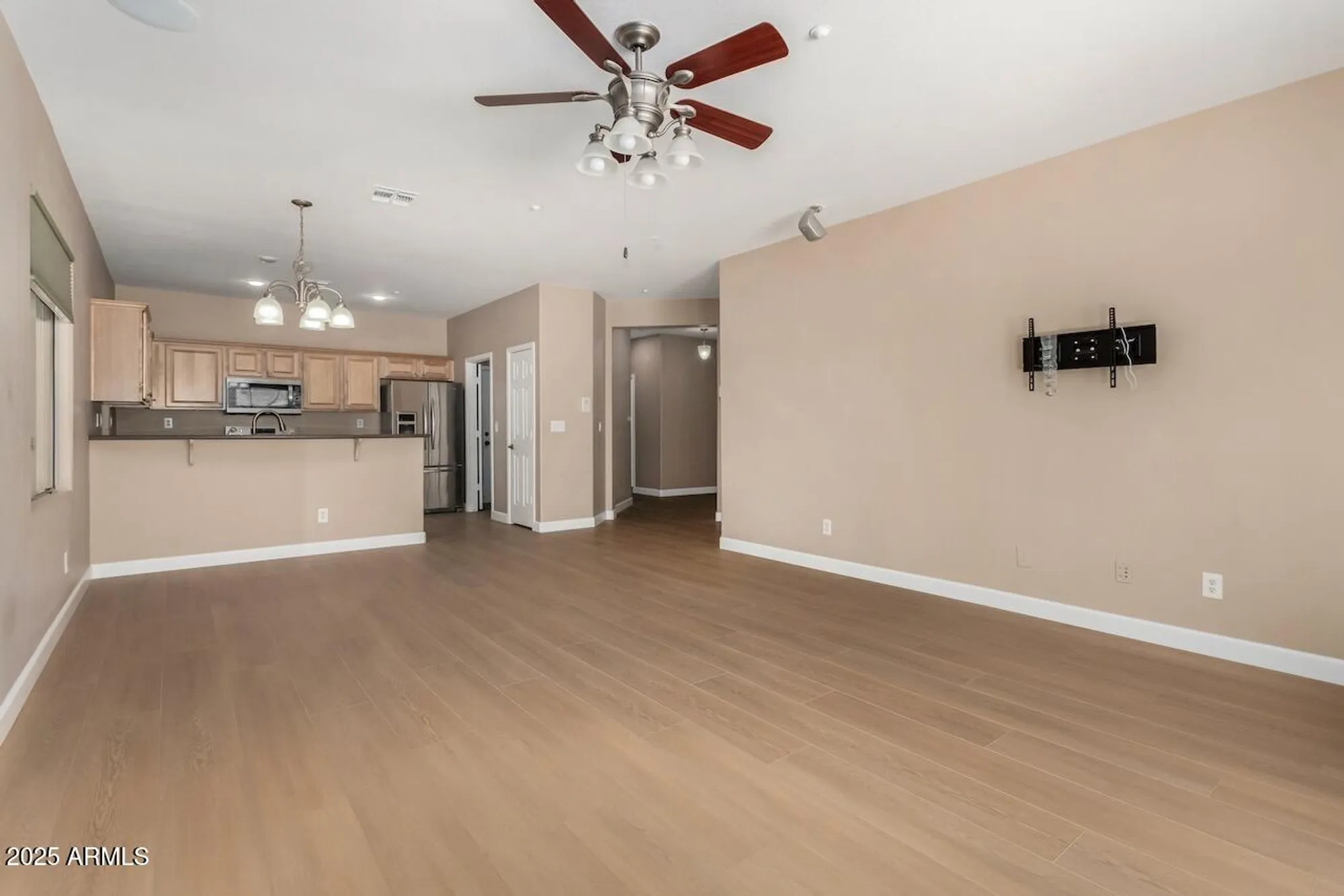 Property Slideshow image 5 of 24 | 1676 w owens way, Anthem, AZ, 85086