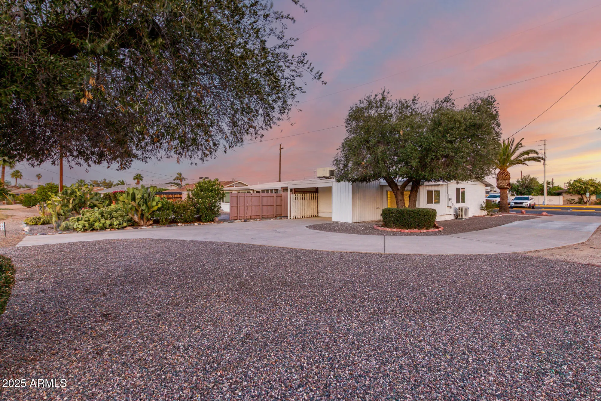 Property Slideshow image 14 of 19 | 10516 w peoria ave, Sun City, AZ, 85351