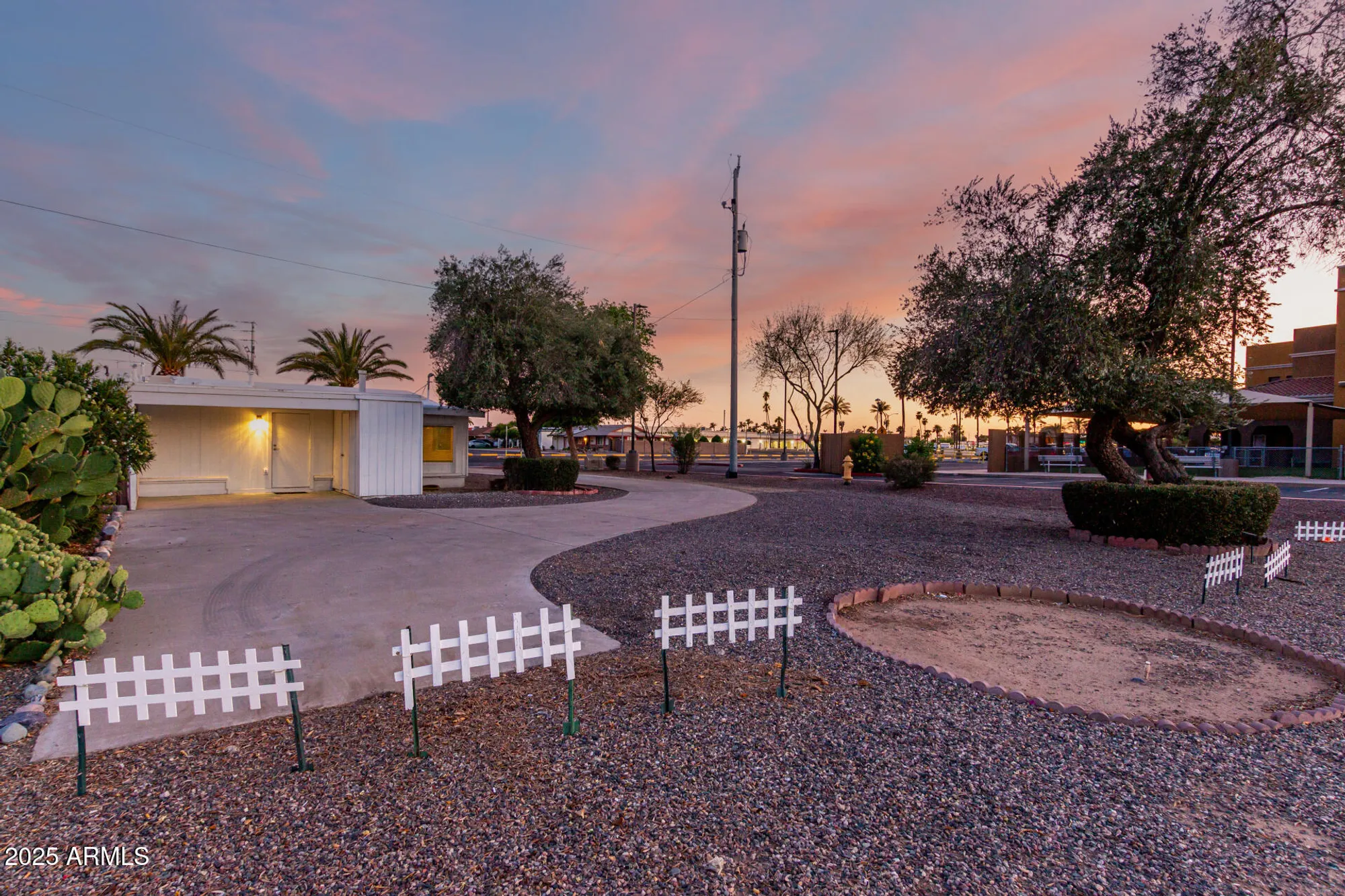 Property Slideshow image 19 of 19 | 10516 w peoria ave, Sun City, AZ, 85351