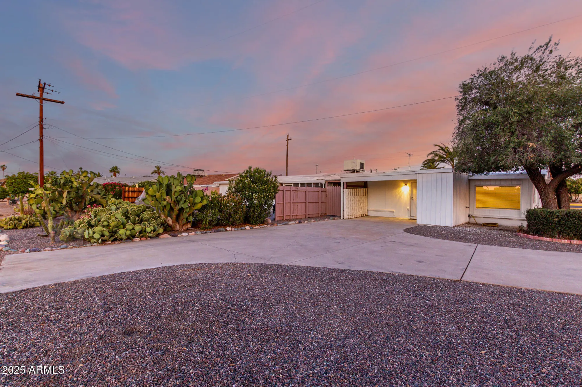 Property Slideshow image 18 of 19 | 10516 w peoria ave, Sun City, AZ, 85351