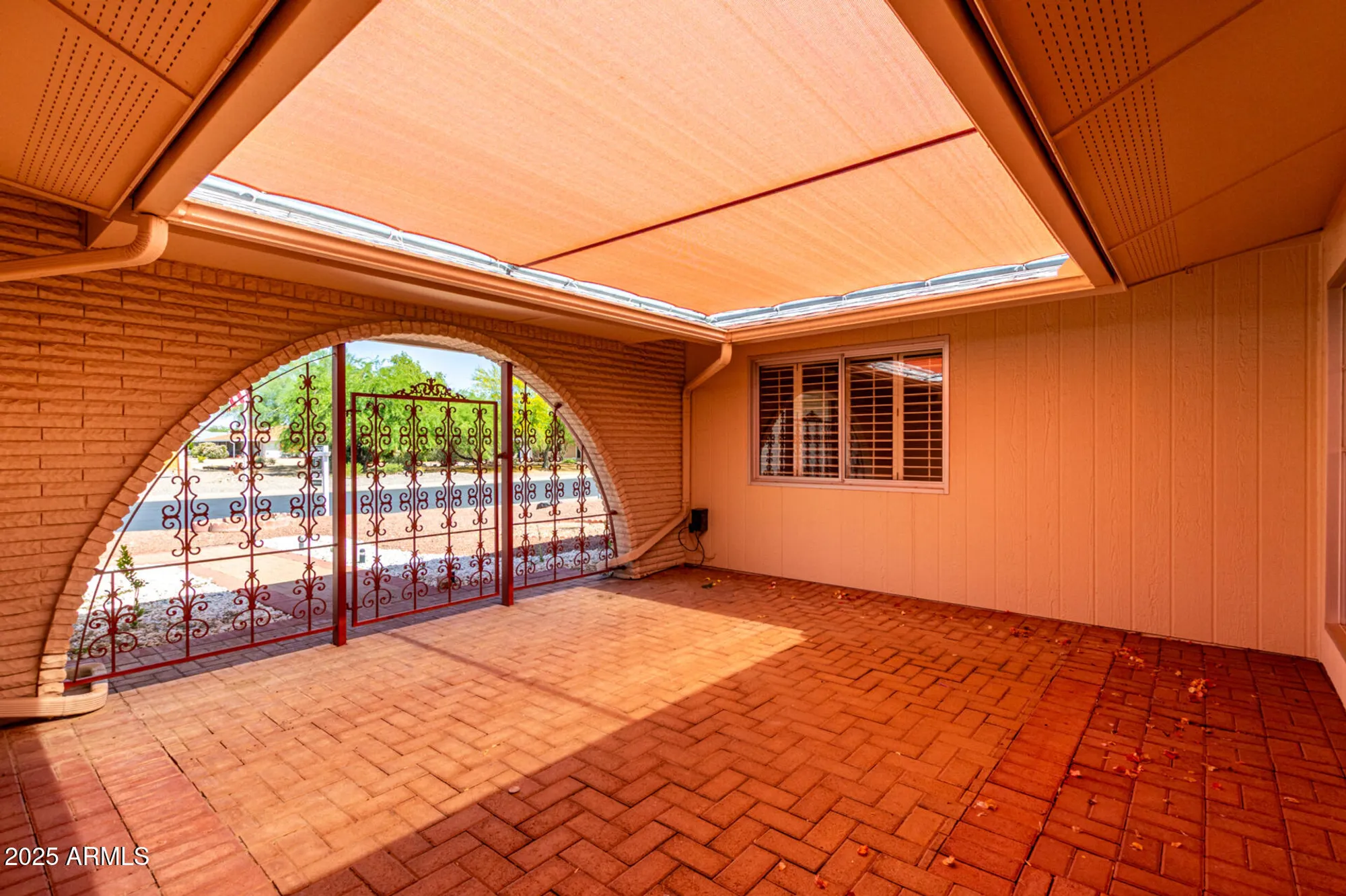 Property Slideshow image 5 of 46 | 18822 n palo verde dr, Sun City, AZ, 85373