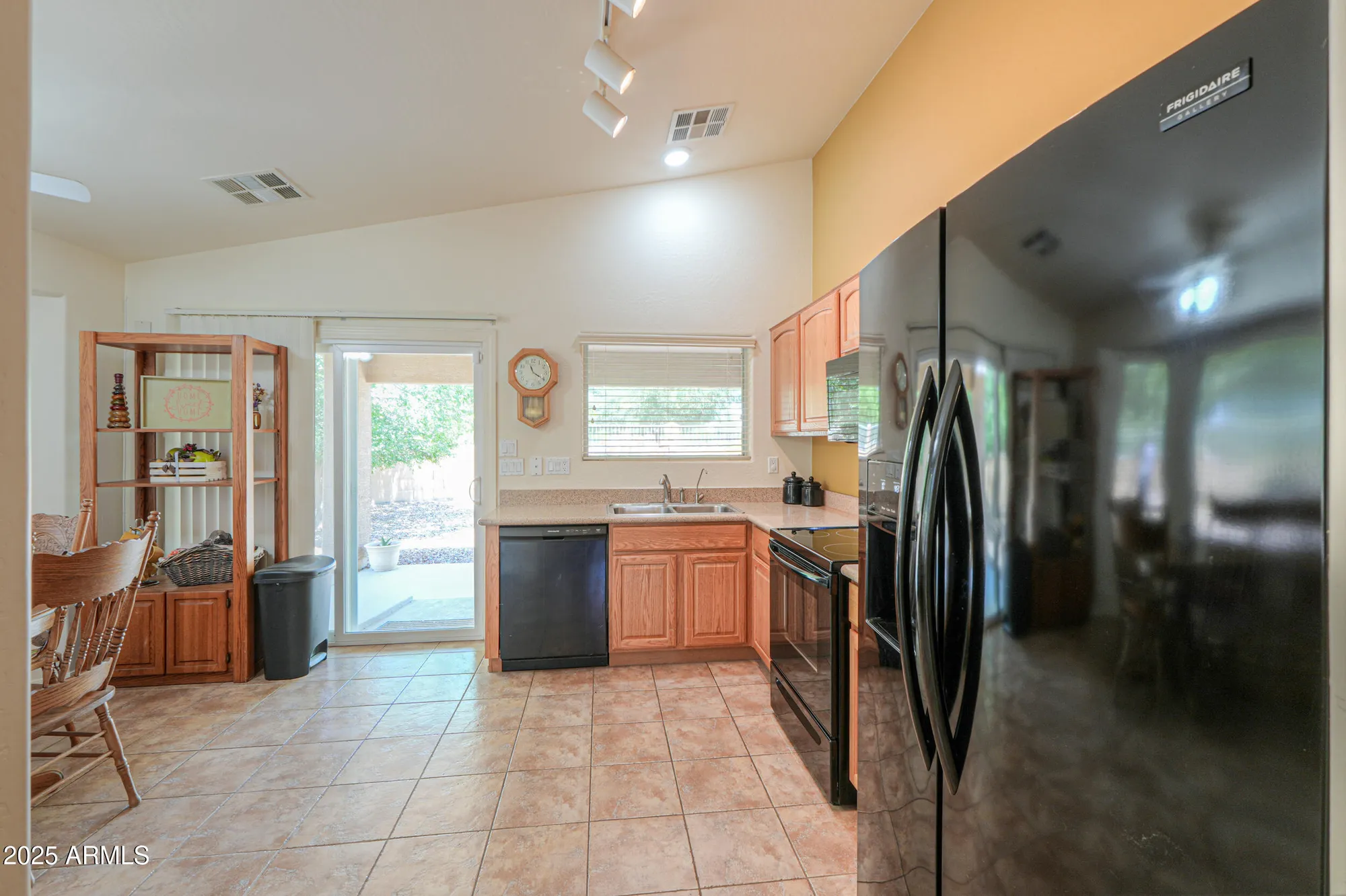 Property Slideshow image 9 of 30 | 103 s birdie way, Casa Grande, AZ, 85194