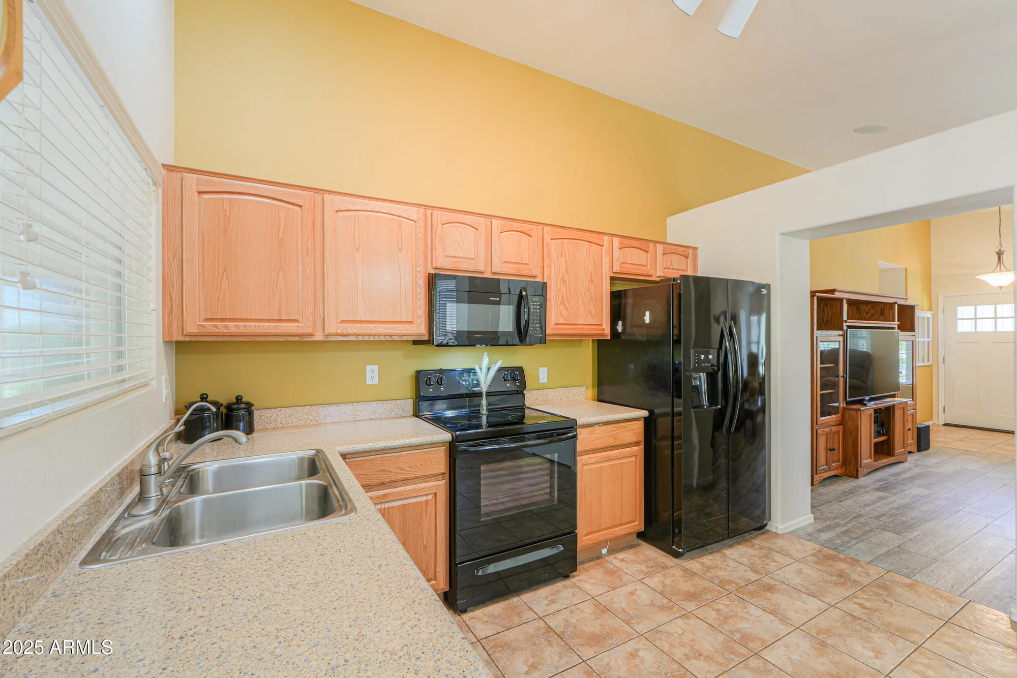 Property Slideshow image 11 of 30 | 103 s birdie way, Casa Grande, AZ, 85194