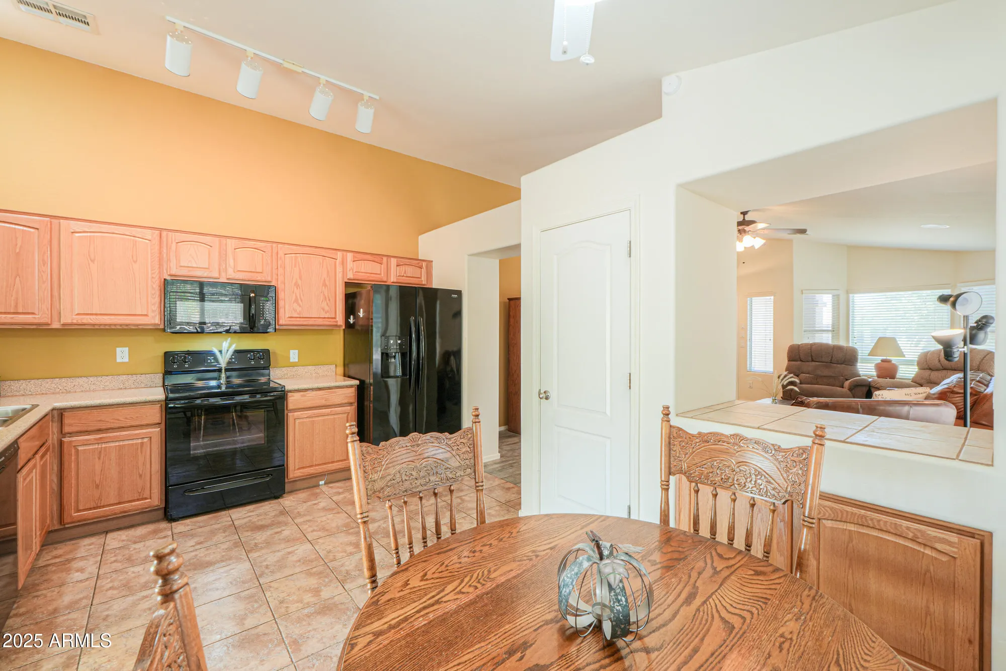 Property Slideshow image 13 of 30 | 103 s birdie way, Casa Grande, AZ, 85194
