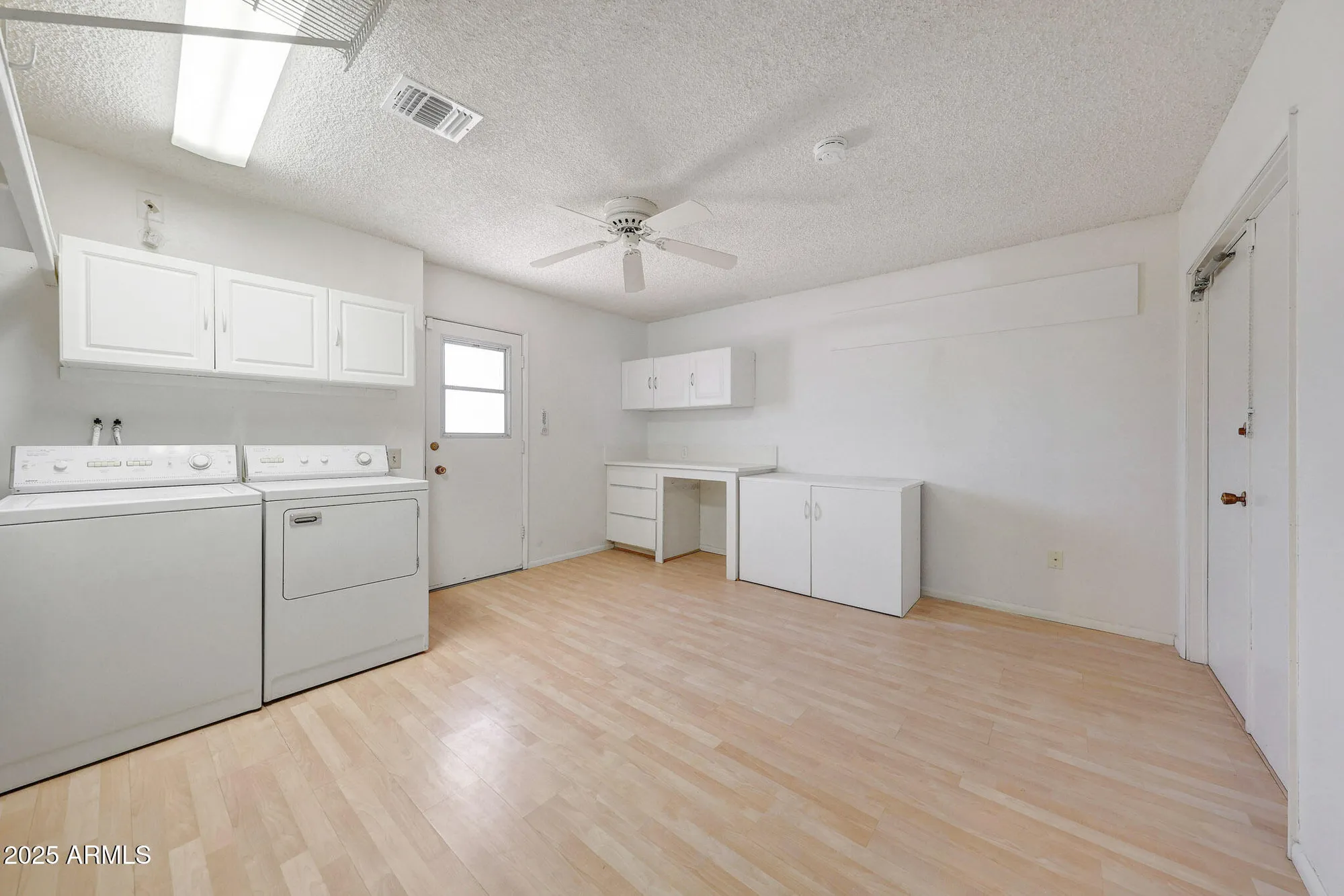 Property Slideshow image 25 of 31 | 9715 w wrangler dr, Sun City, AZ, 85373