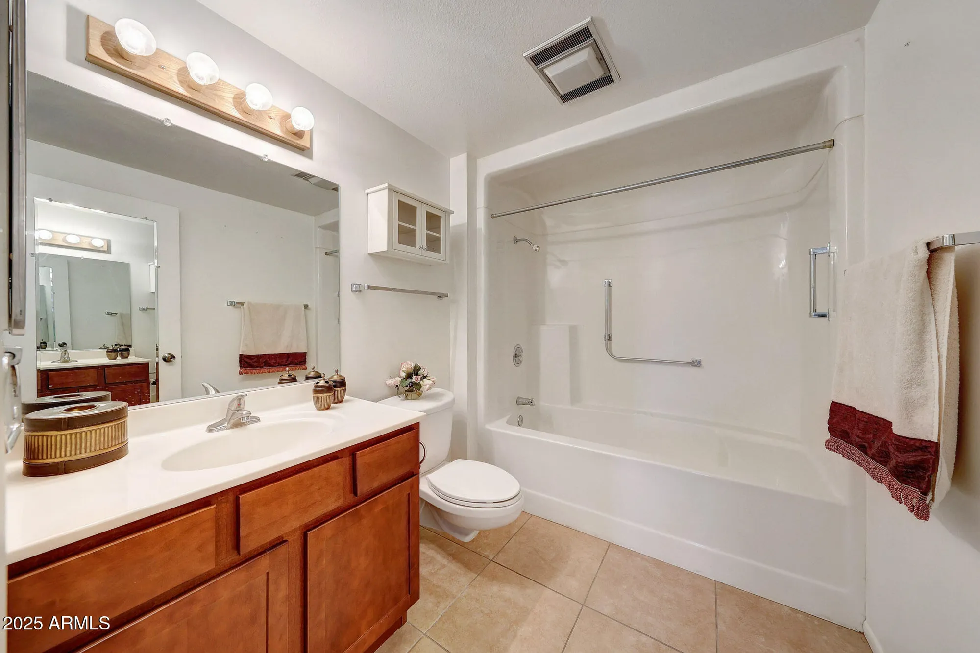 Property Slideshow image 10 of 31 | 9715 w wrangler dr, Sun City, AZ, 85373