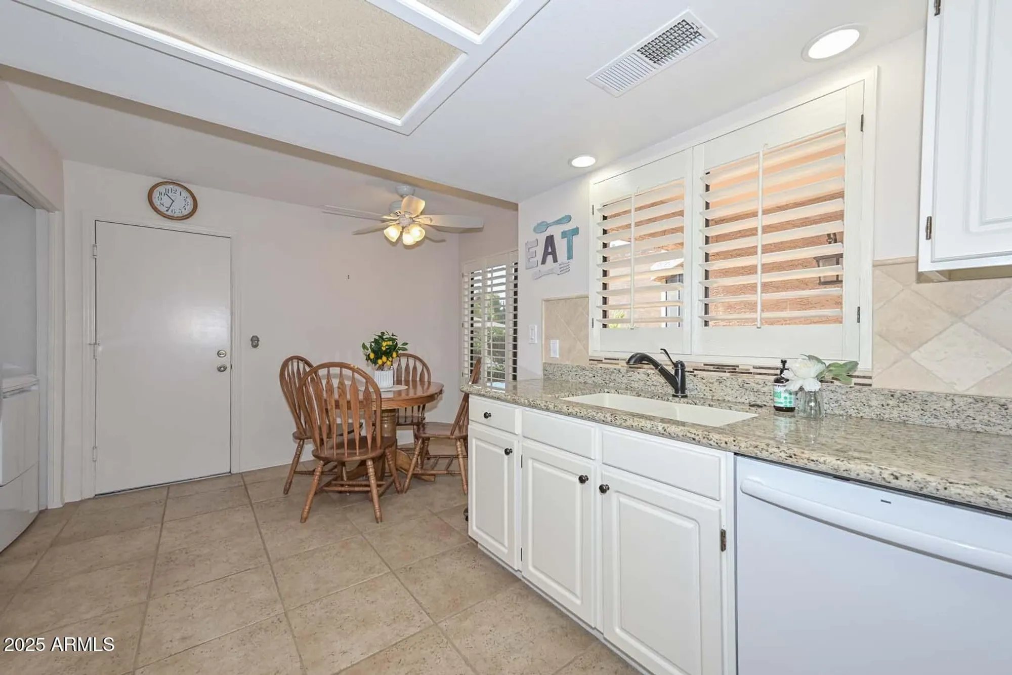 Property Slideshow image 11 of 33 | 19120 n 98th ln, Peoria, AZ, 85382