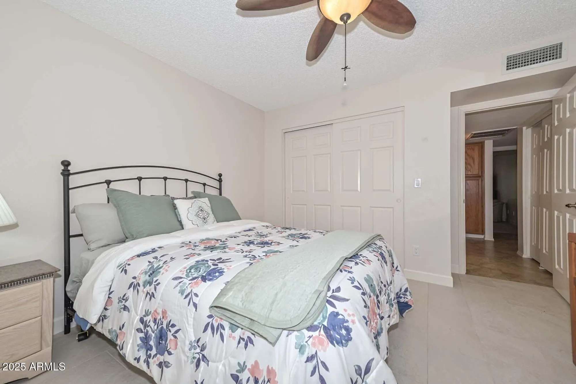 Property Slideshow image 15 of 33 | 19120 n 98th ln, Peoria, AZ, 85382