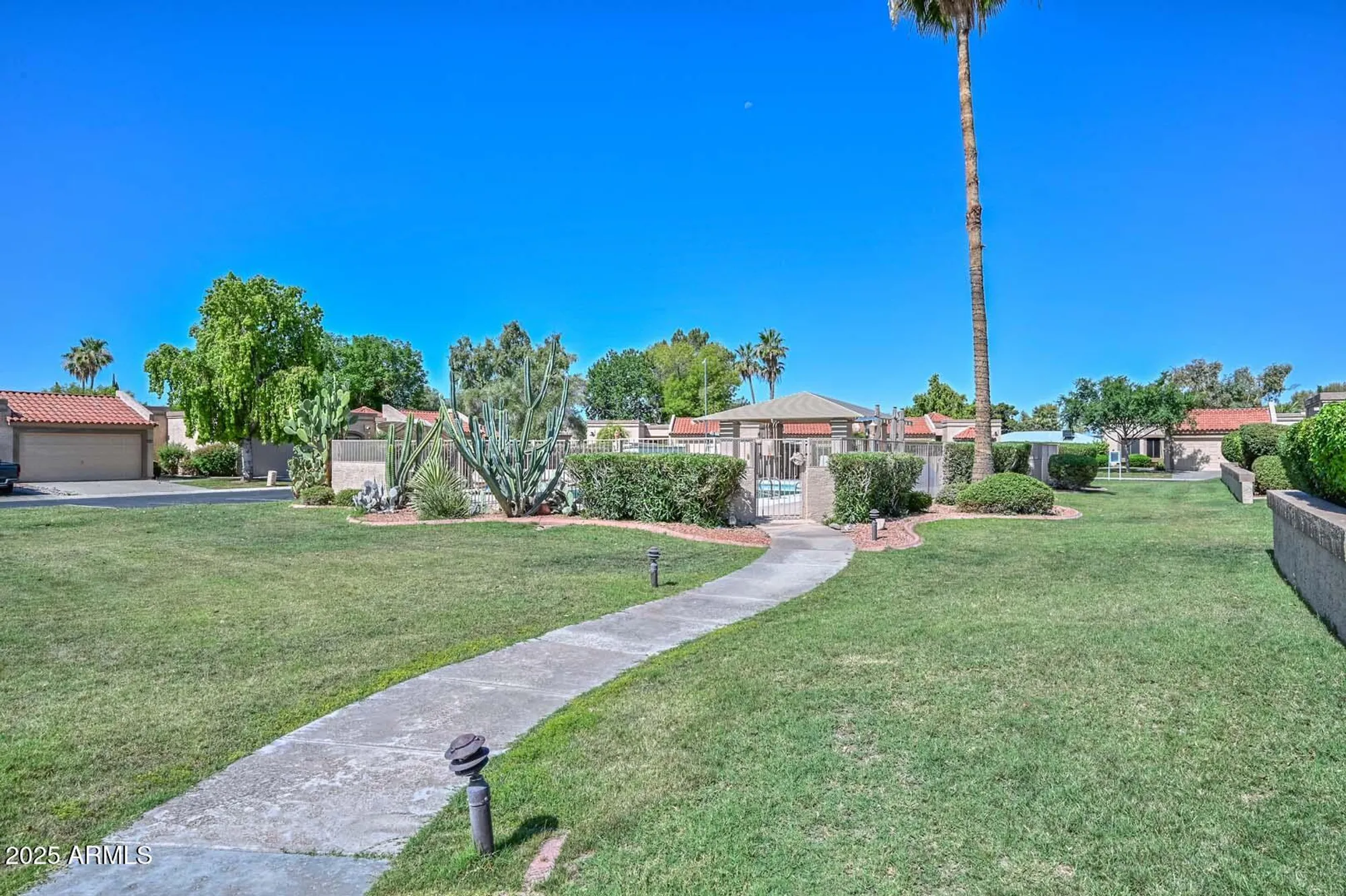 Property Slideshow image 26 of 33 | 19120 n 98th ln, Peoria, AZ, 85382