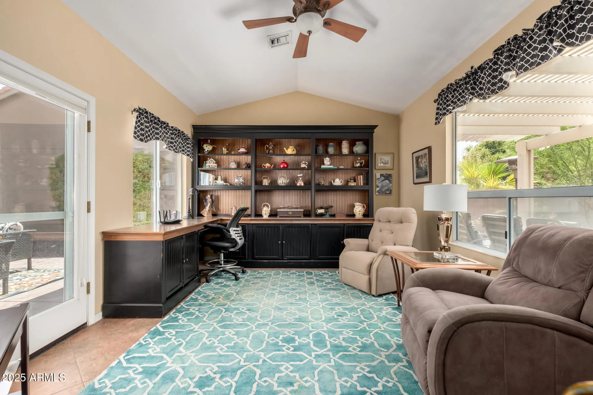 Property Slideshow image 19 of 65 | 10709 e champagne dr, Sun Lakes, AZ, 85248