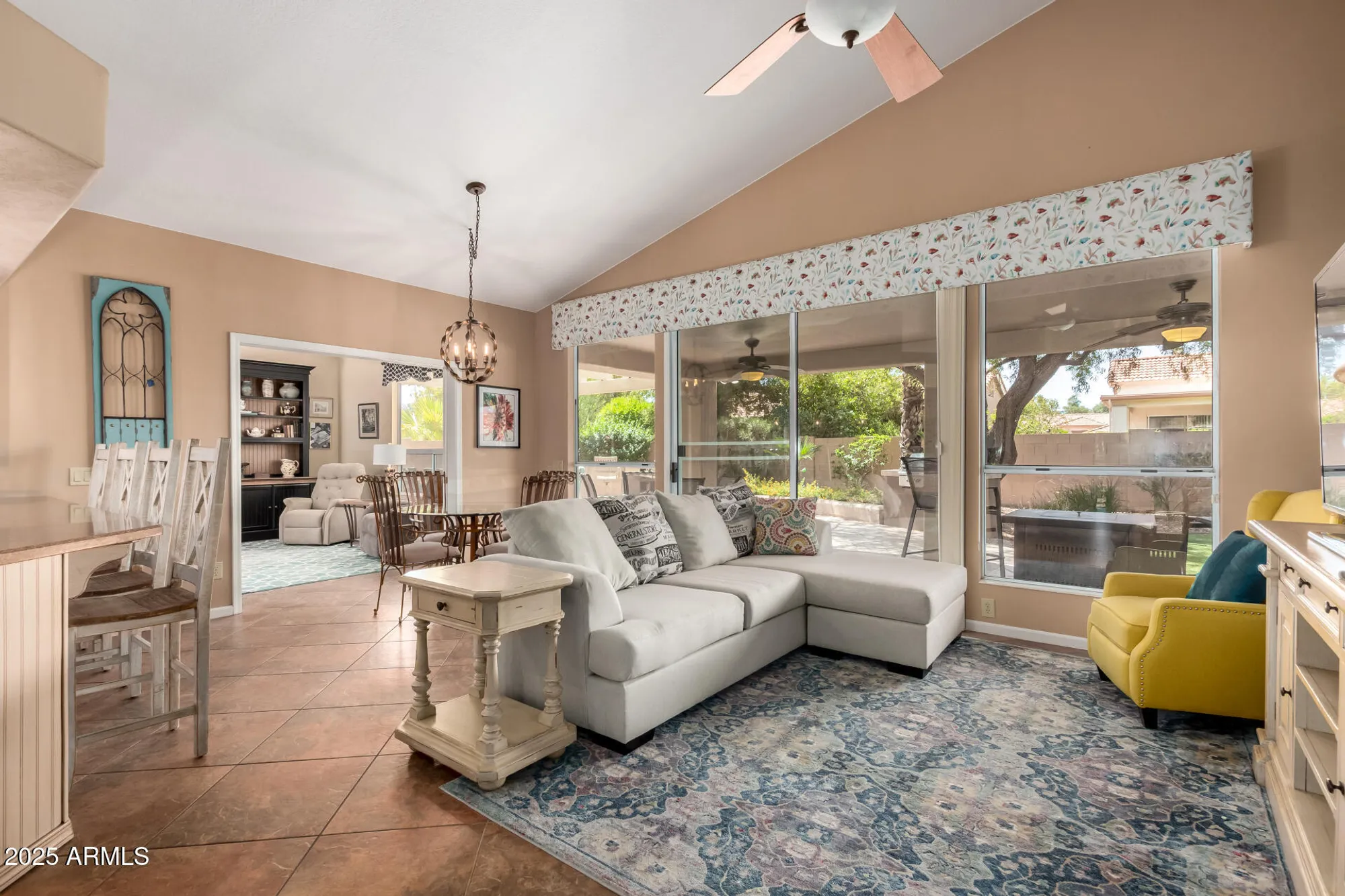 Property Slideshow image 16 of 65 | 10709 e champagne dr, Sun Lakes, AZ, 85248