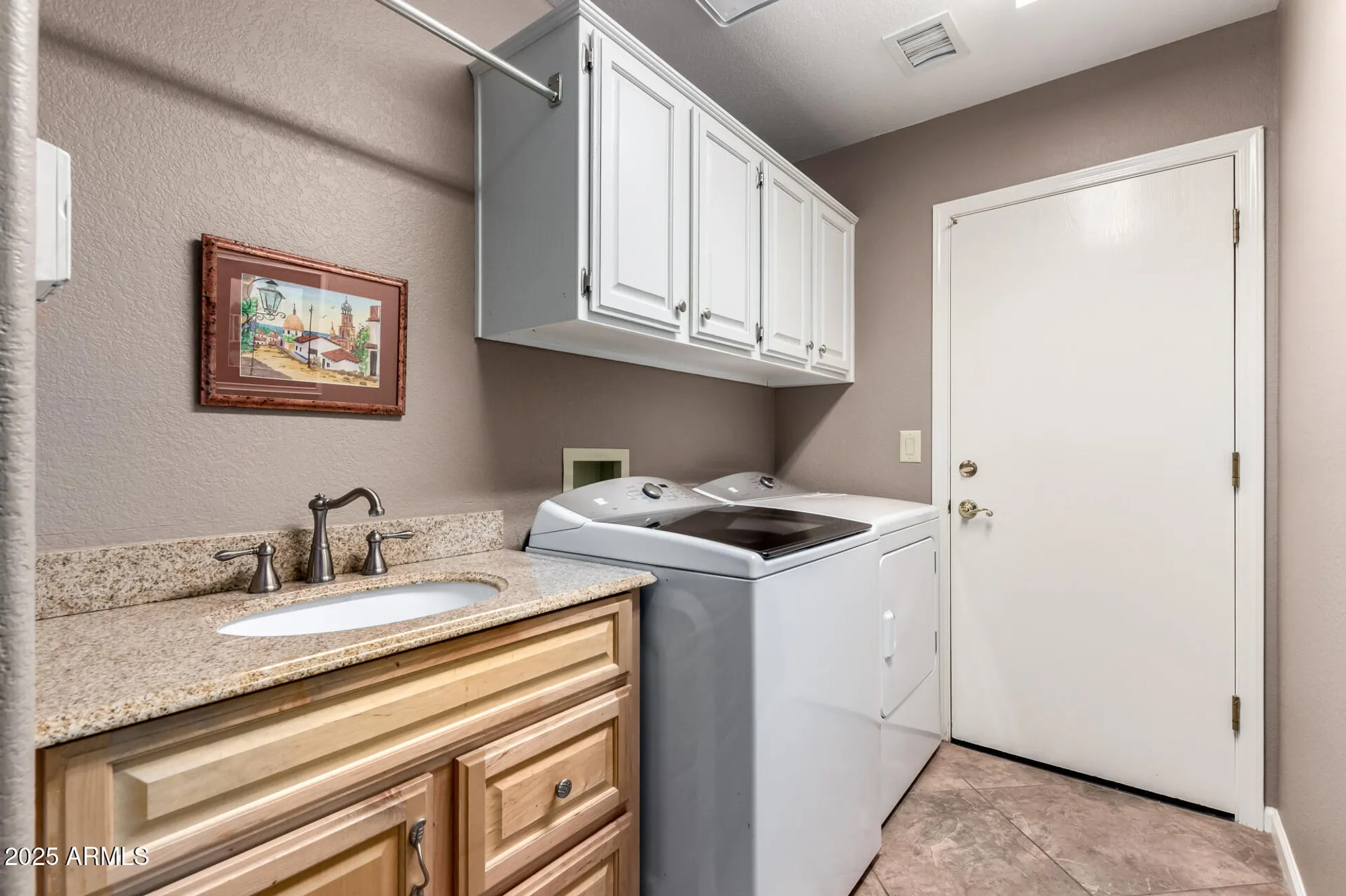 Property Slideshow image 33 of 65 | 10709 e champagne dr, Sun Lakes, AZ, 85248