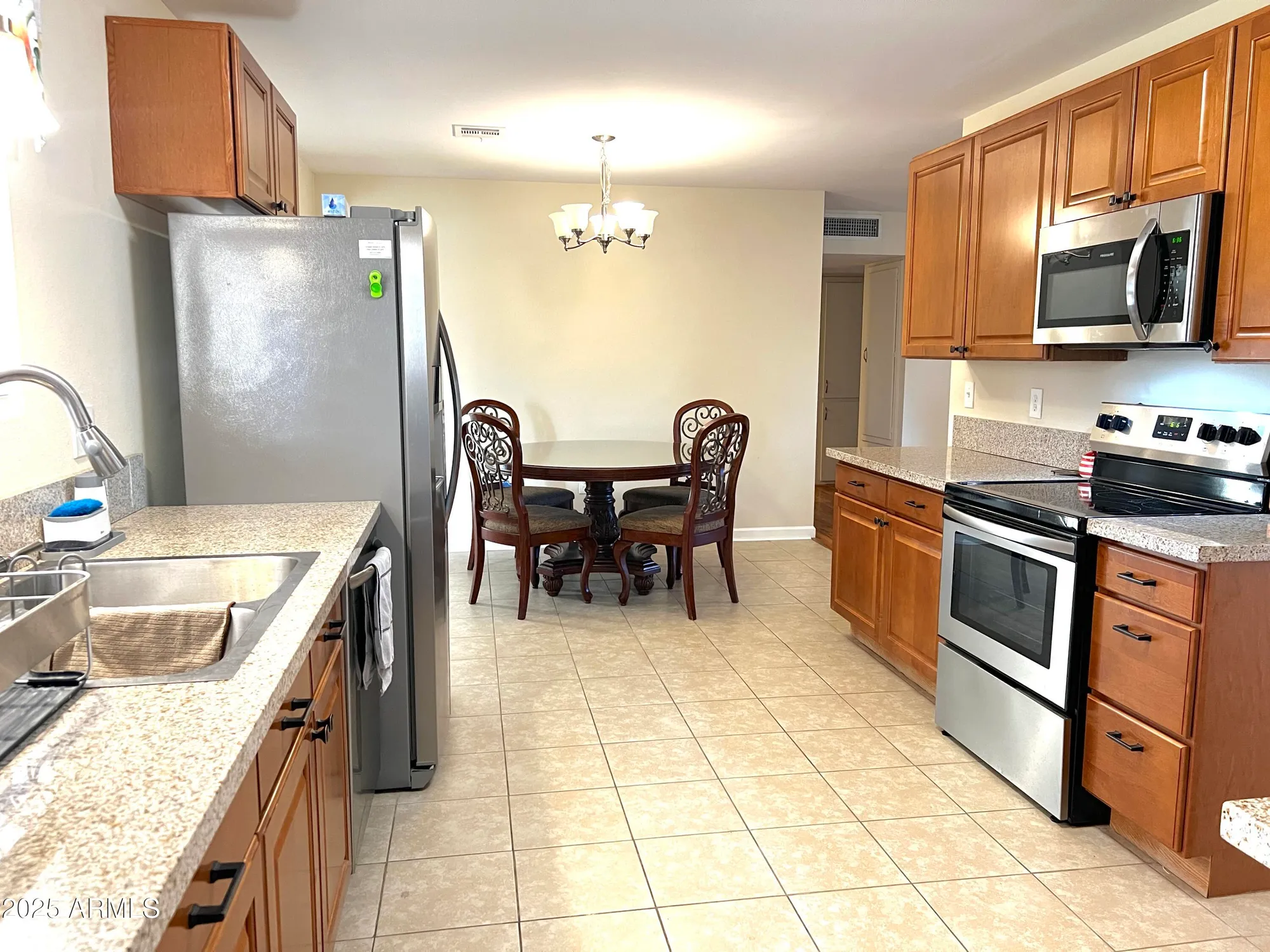 Property Slideshow image 7 of 23 | 10726 w kelso dr, Sun City, AZ, 85351