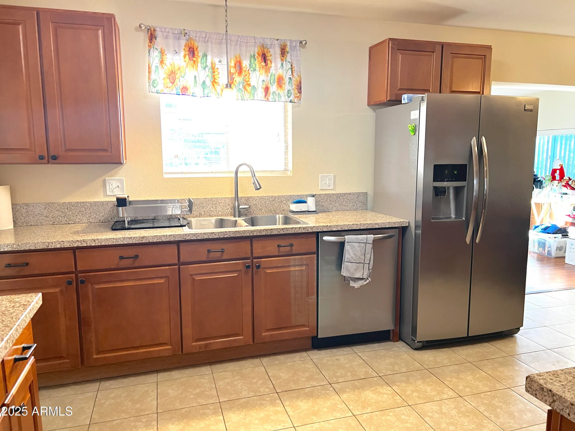 Property Slideshow image 8 of 23 | 10726 w kelso dr, Sun City, AZ, 85351