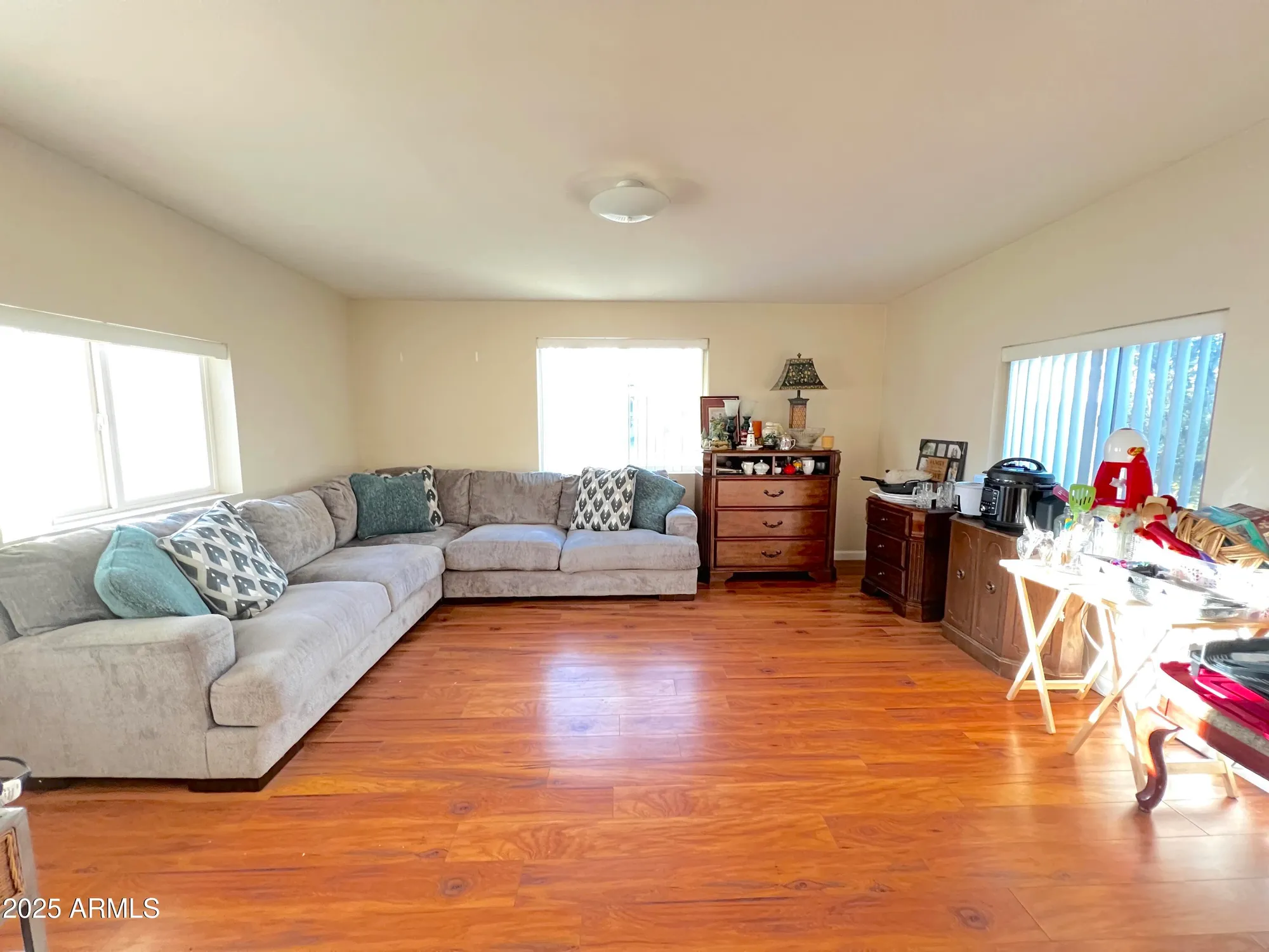 Property Slideshow image 11 of 23 | 10726 w kelso dr, Sun City, AZ, 85351