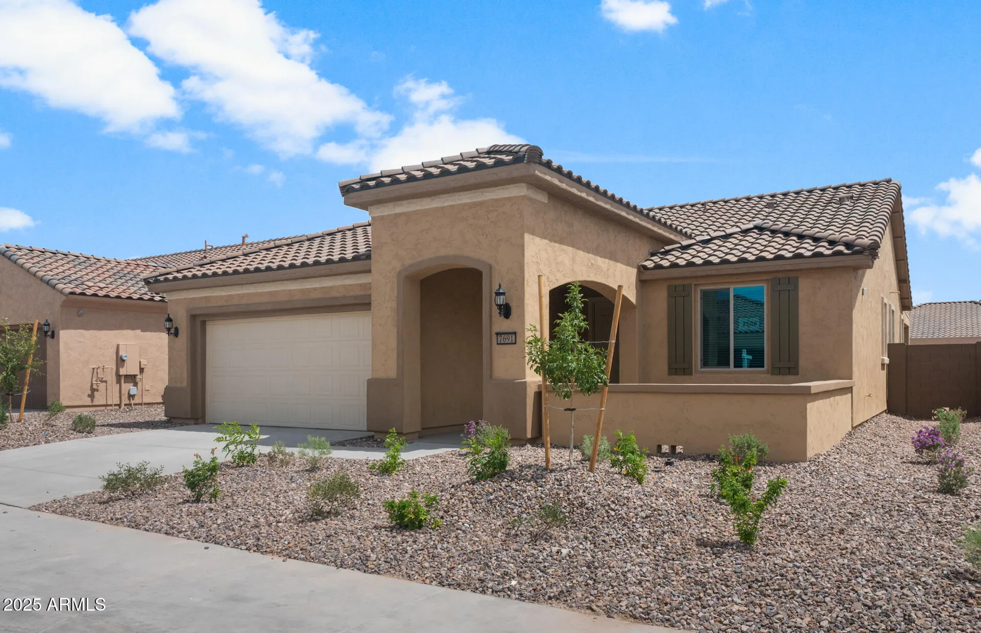 Property Slideshow image 1 of 33 | 7691 w cactus wren way, Florence, AZ, 85132