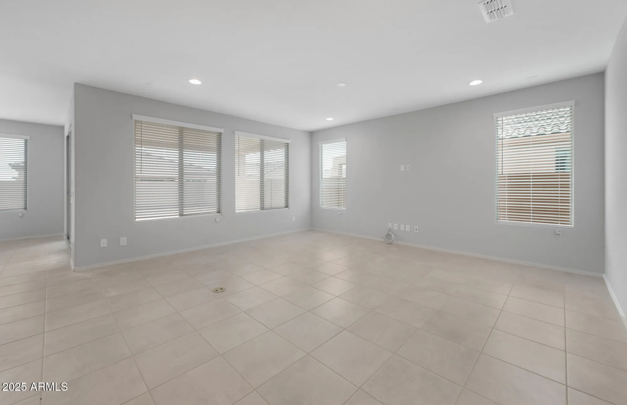 Property Slideshow image 5 of 33 | 7691 w cactus wren way, Florence, AZ, 85132