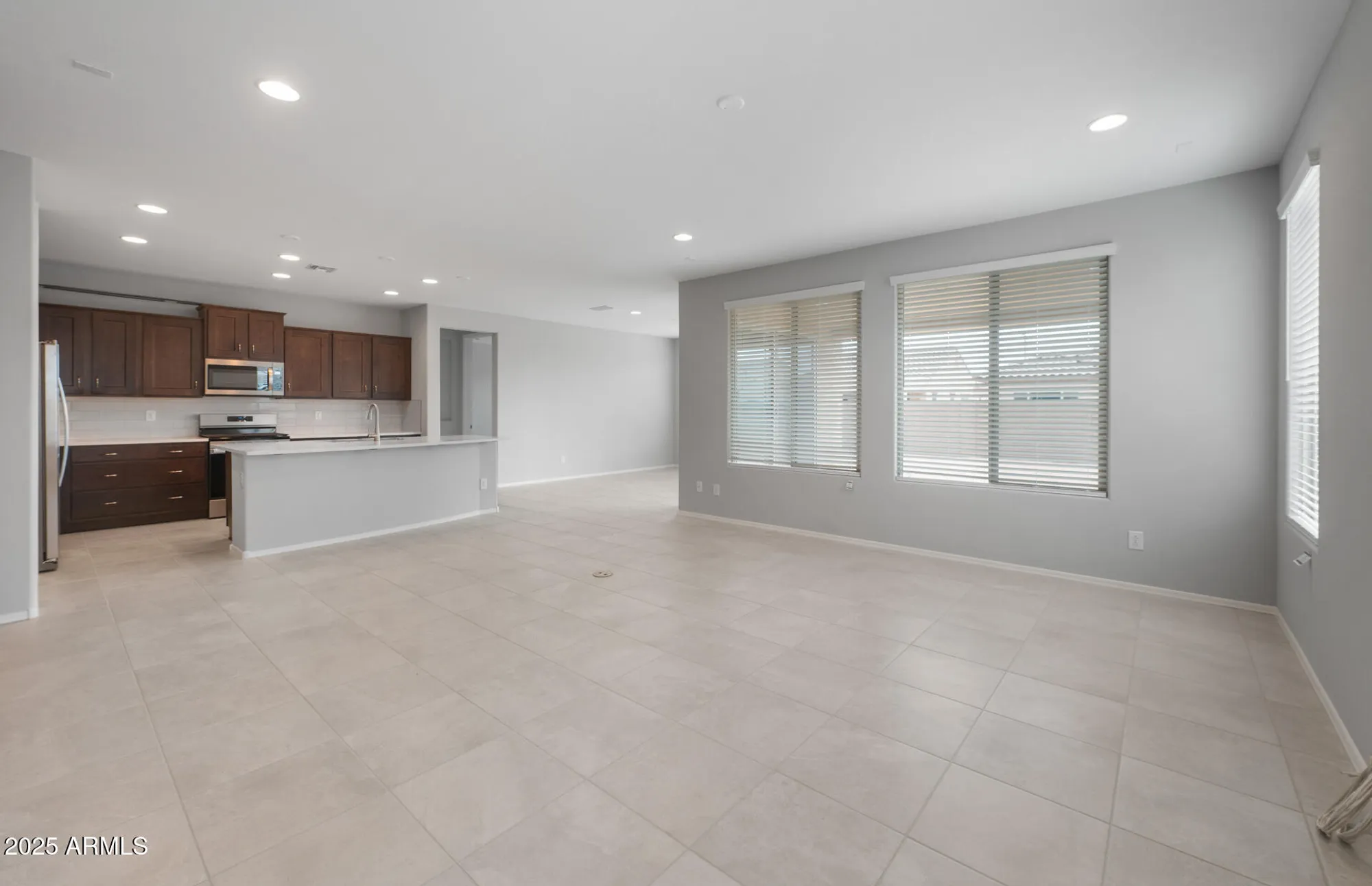 Property Slideshow image 6 of 33 | 7691 w cactus wren way, Florence, AZ, 85132