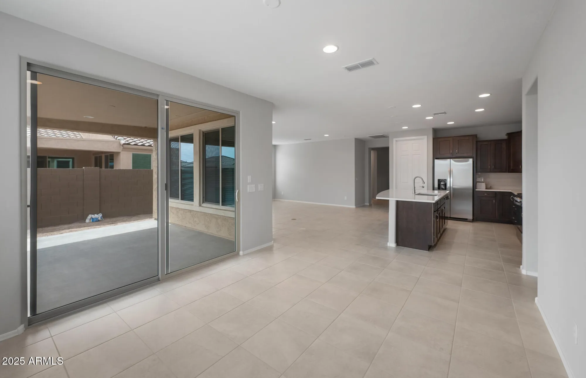 Property Slideshow image 14 of 33 | 7691 w cactus wren way, Florence, AZ, 85132