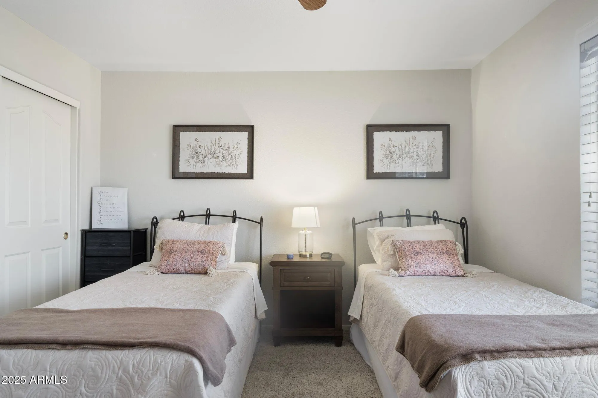 Property Slideshow image 16 of 43 | 8958 w rosemonte dr, Peoria, AZ, 85382